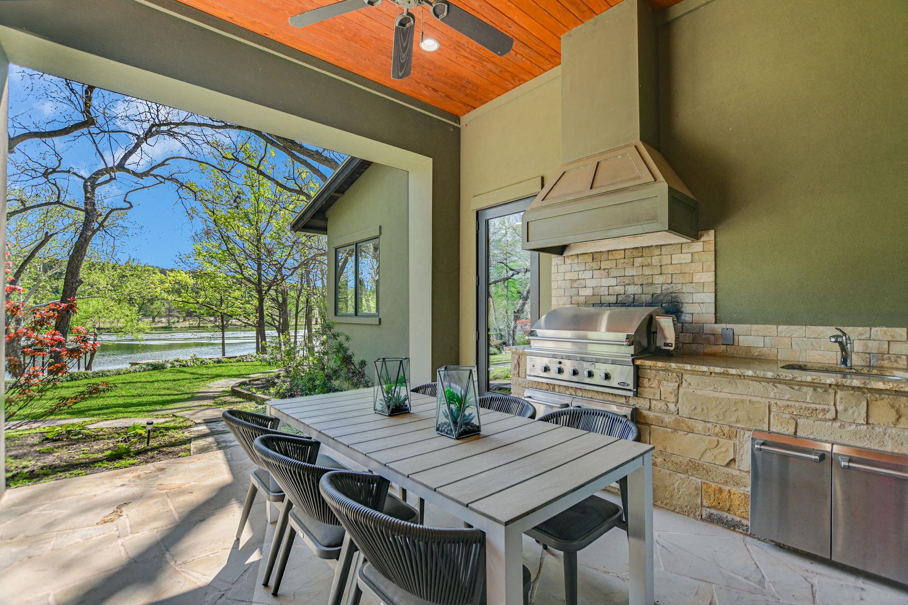 1707 River Hills Rd # B & C, Austin, TX 78733