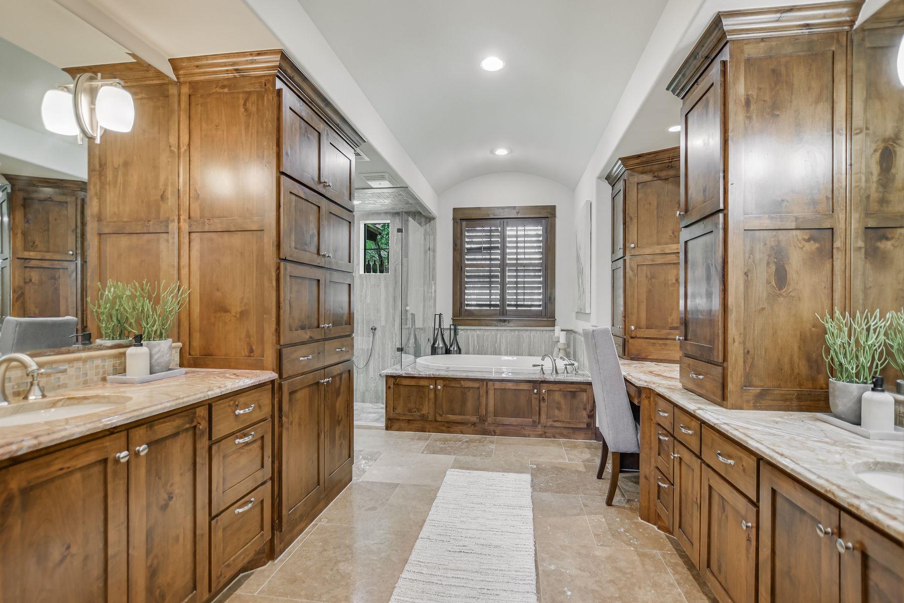 1707 River Hills Rd # B & C, Austin, TX 78733