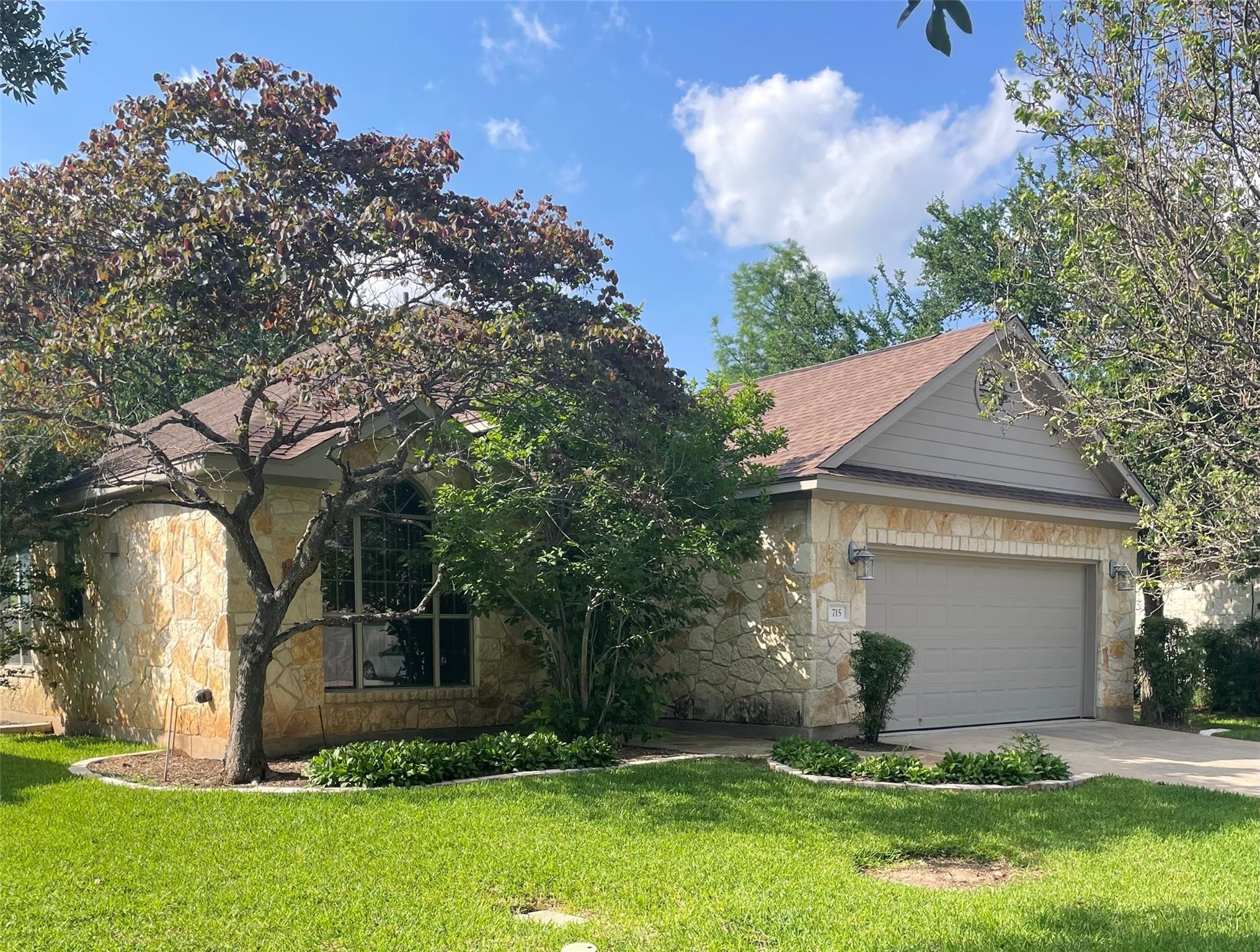715 Enchanted Rock Trl, Georgetown, TX 78633