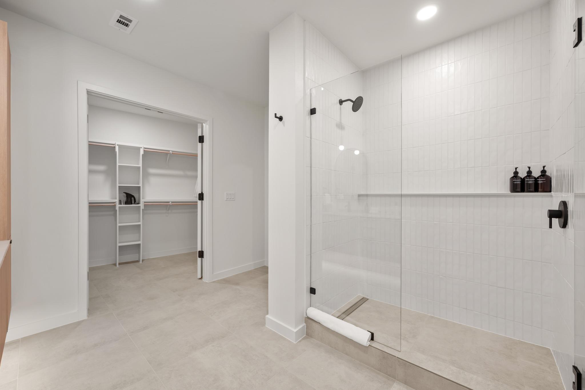 2323 S Lamar Blvd # 206, Austin, TX 78704