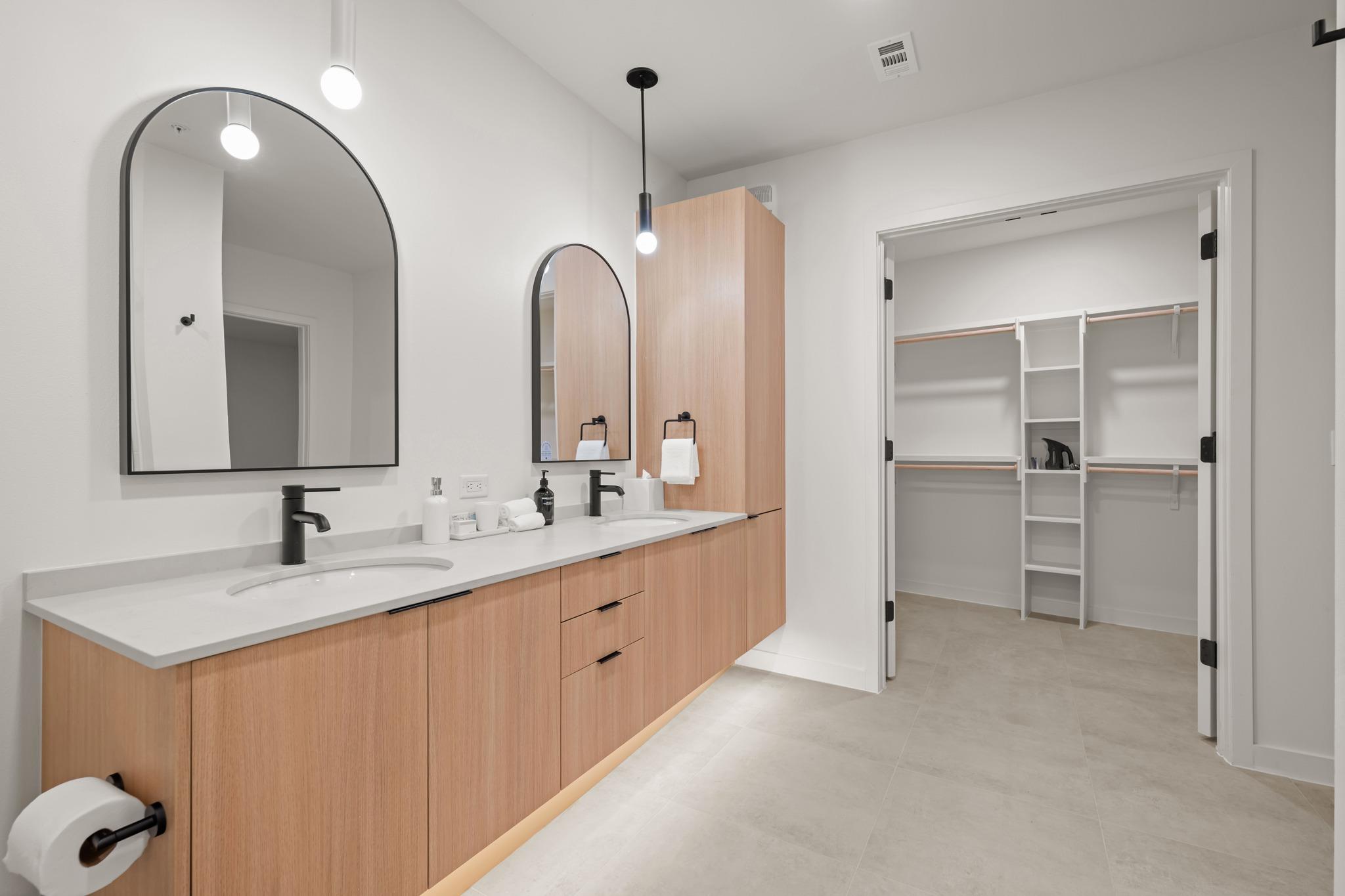 2323 S Lamar Blvd # 206, Austin, TX 78704