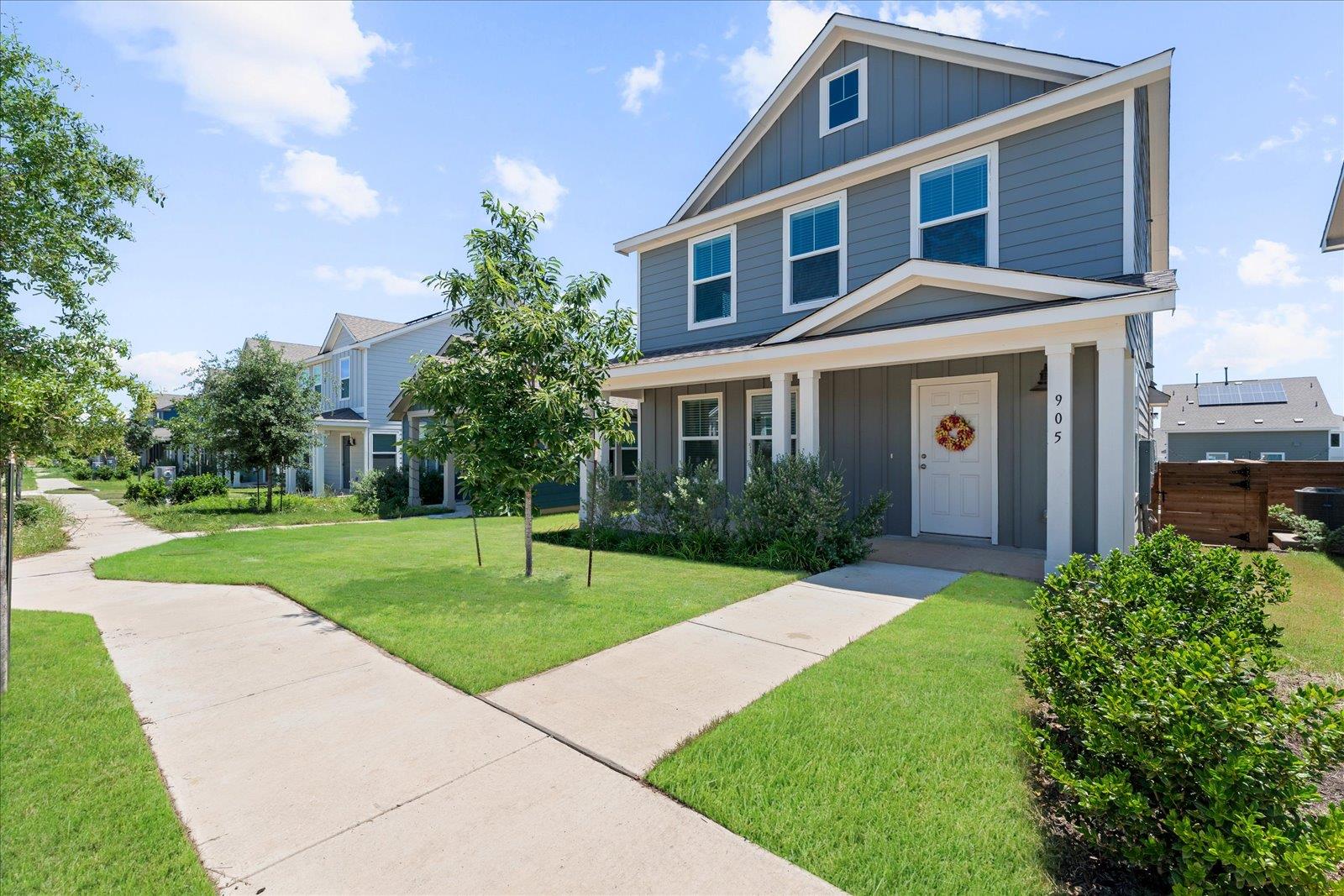 905 Powell St, Kyle, TX 78640