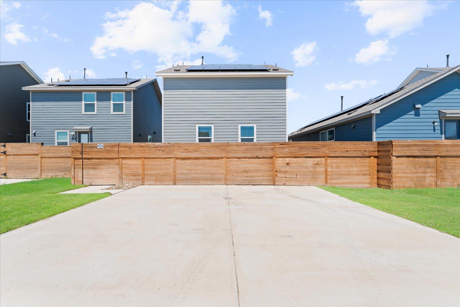 905 Powell St, Kyle, TX 78640