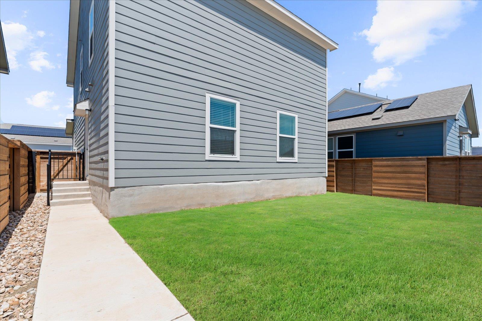 905 Powell St, Kyle, TX 78640