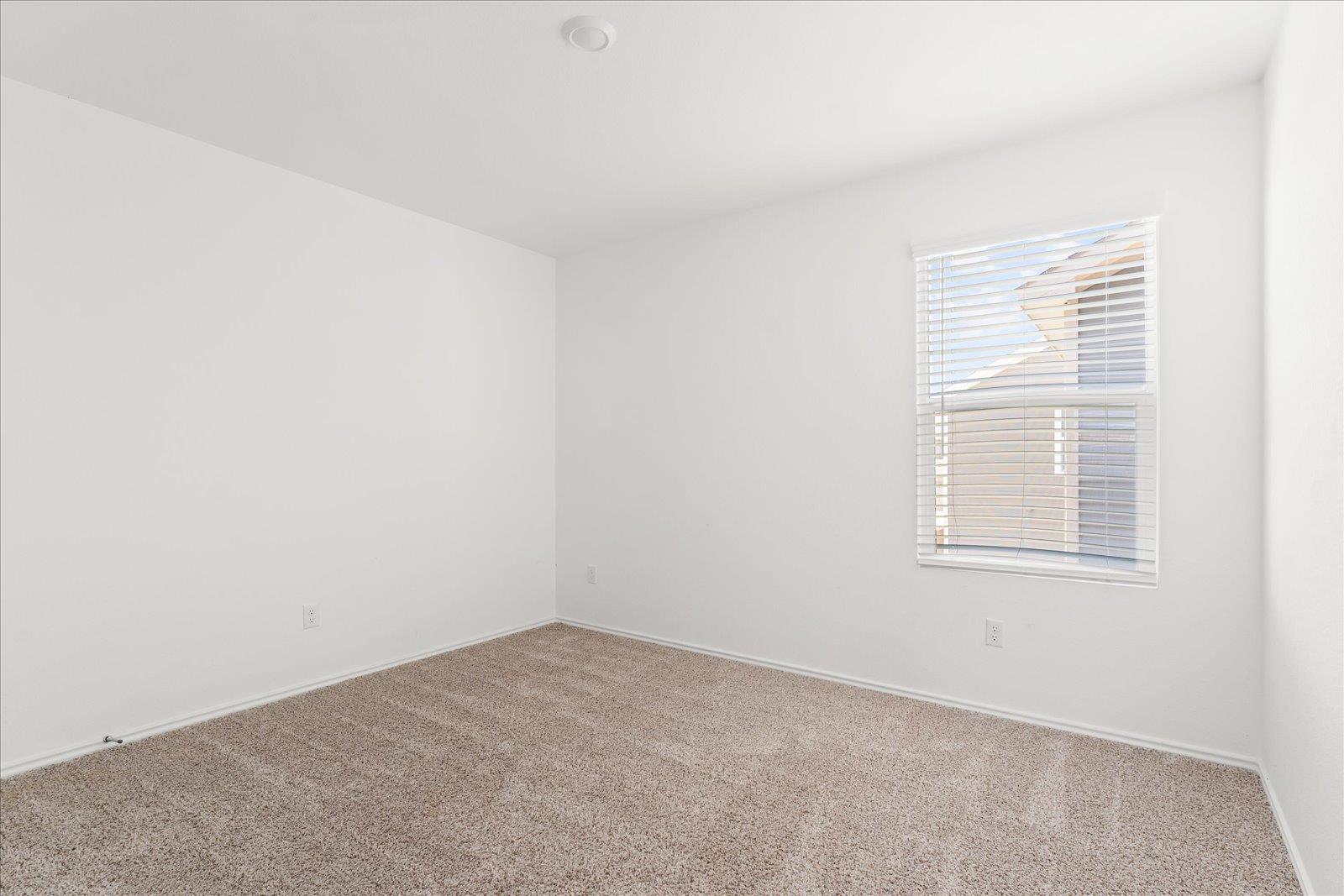 905 Powell St, Kyle, TX 78640