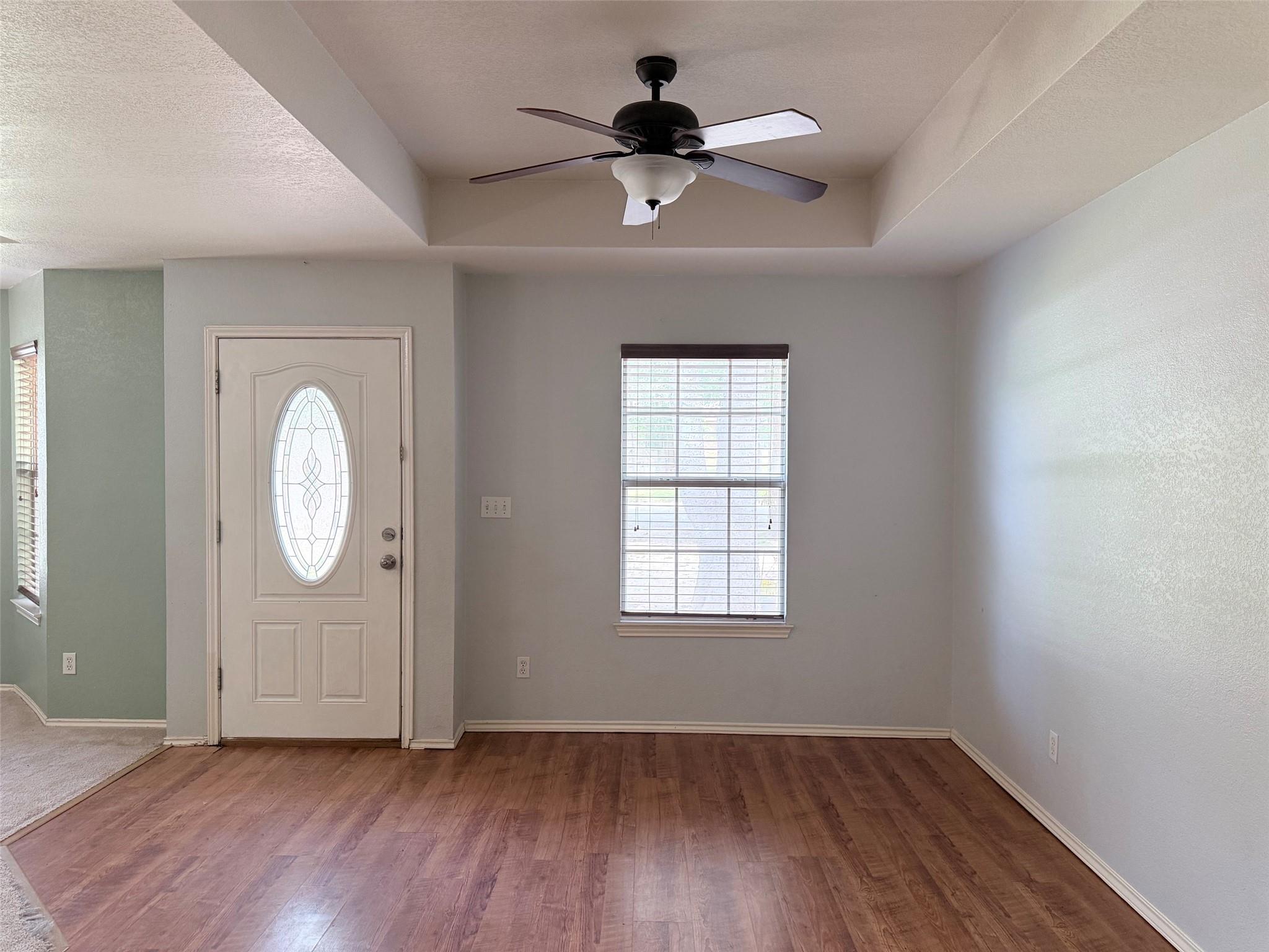 142 Nuuanu Ln, Bastrop, TX 78602