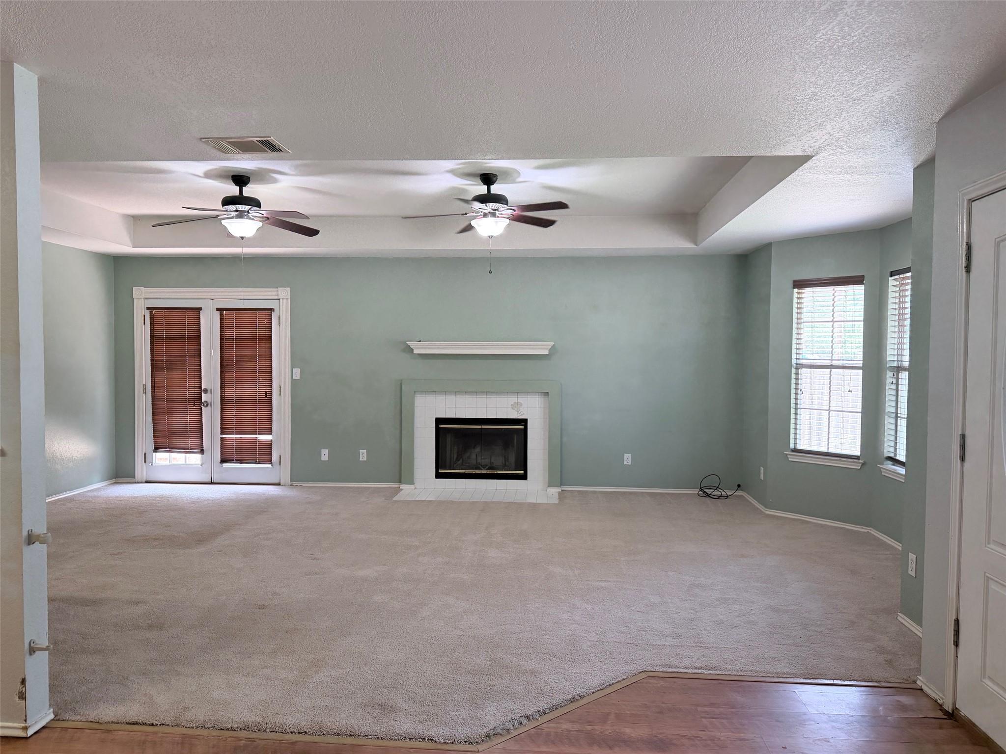 142 Nuuanu Ln, Bastrop, TX 78602