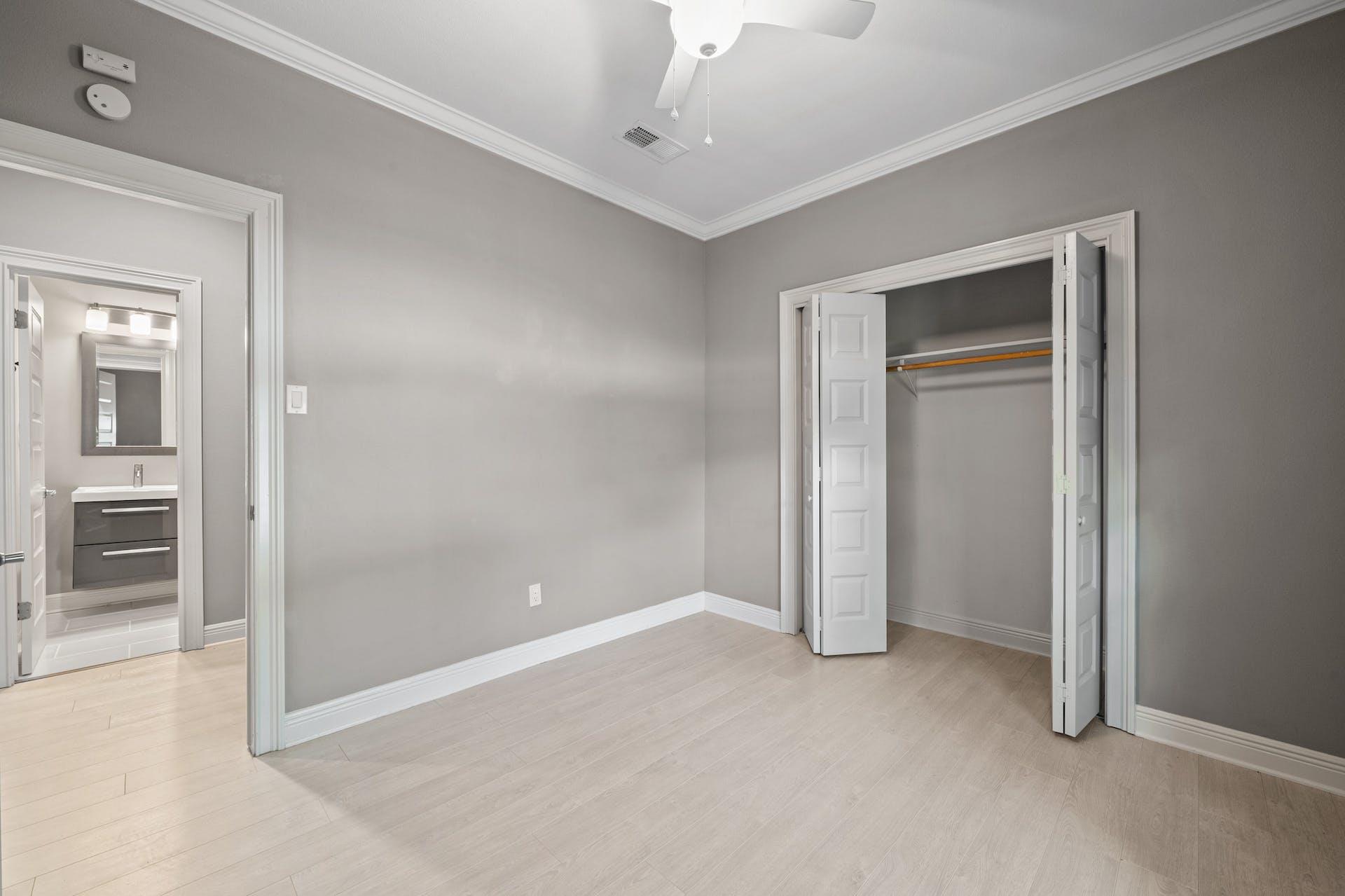 5703 Eagle Clfs, Austin, TX 78731