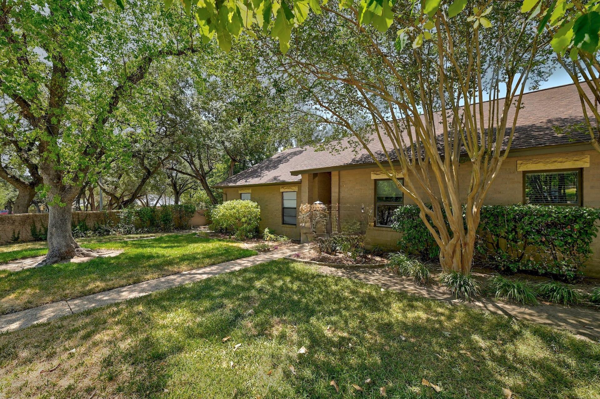 5703 Eagle Clfs, Austin, TX 78731
