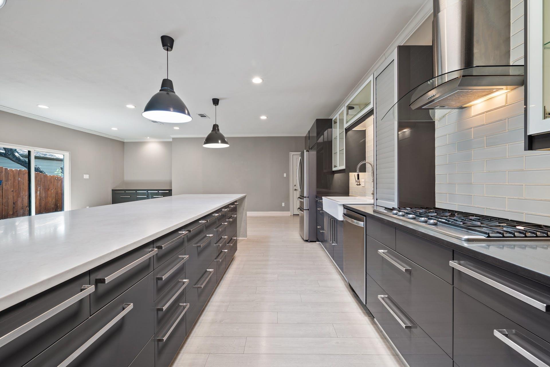 5703 Eagle Clfs, Austin, TX 78731