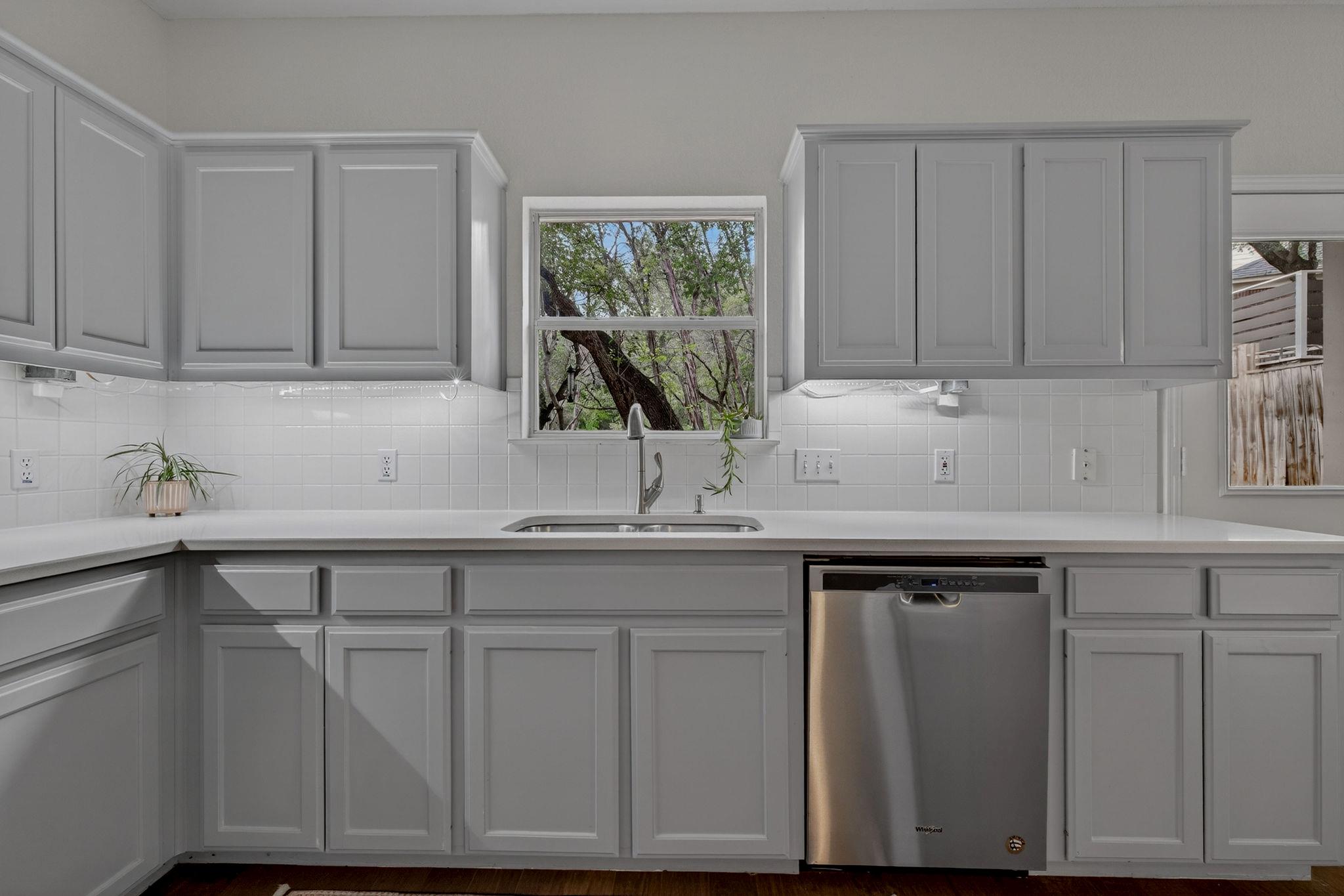 8910 Spicebrush Dr, Austin, TX 78759