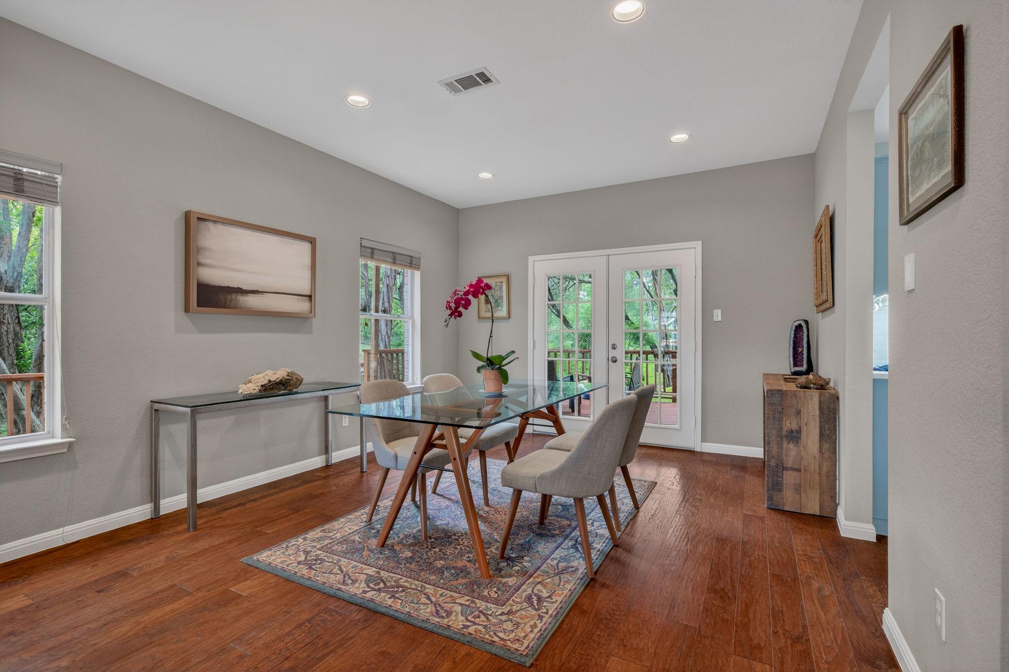8910 Spicebrush Dr, Austin, TX 78759