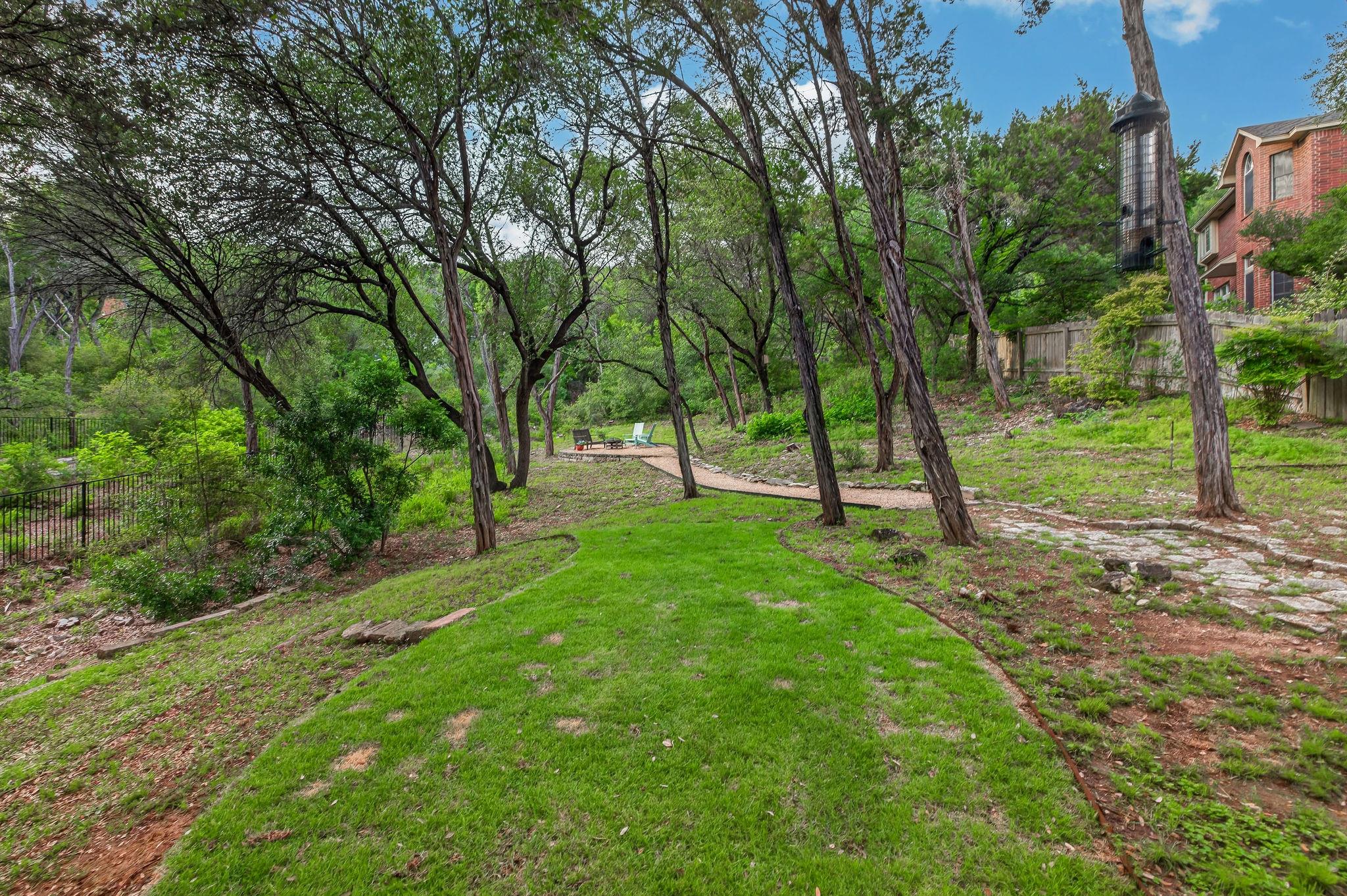 8910 Spicebrush Dr, Austin, TX 78759