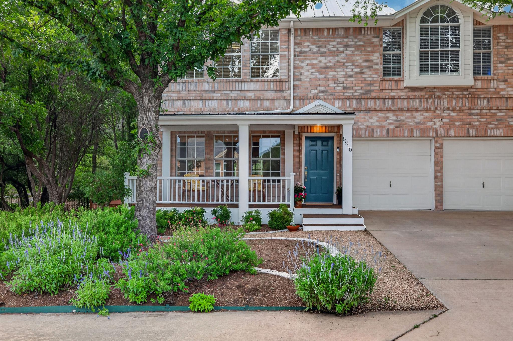 8910 Spicebrush Dr, Austin, TX 78759