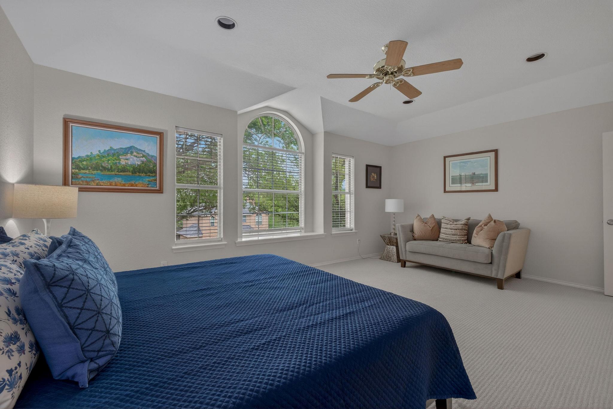 8910 Spicebrush Dr, Austin, TX 78759