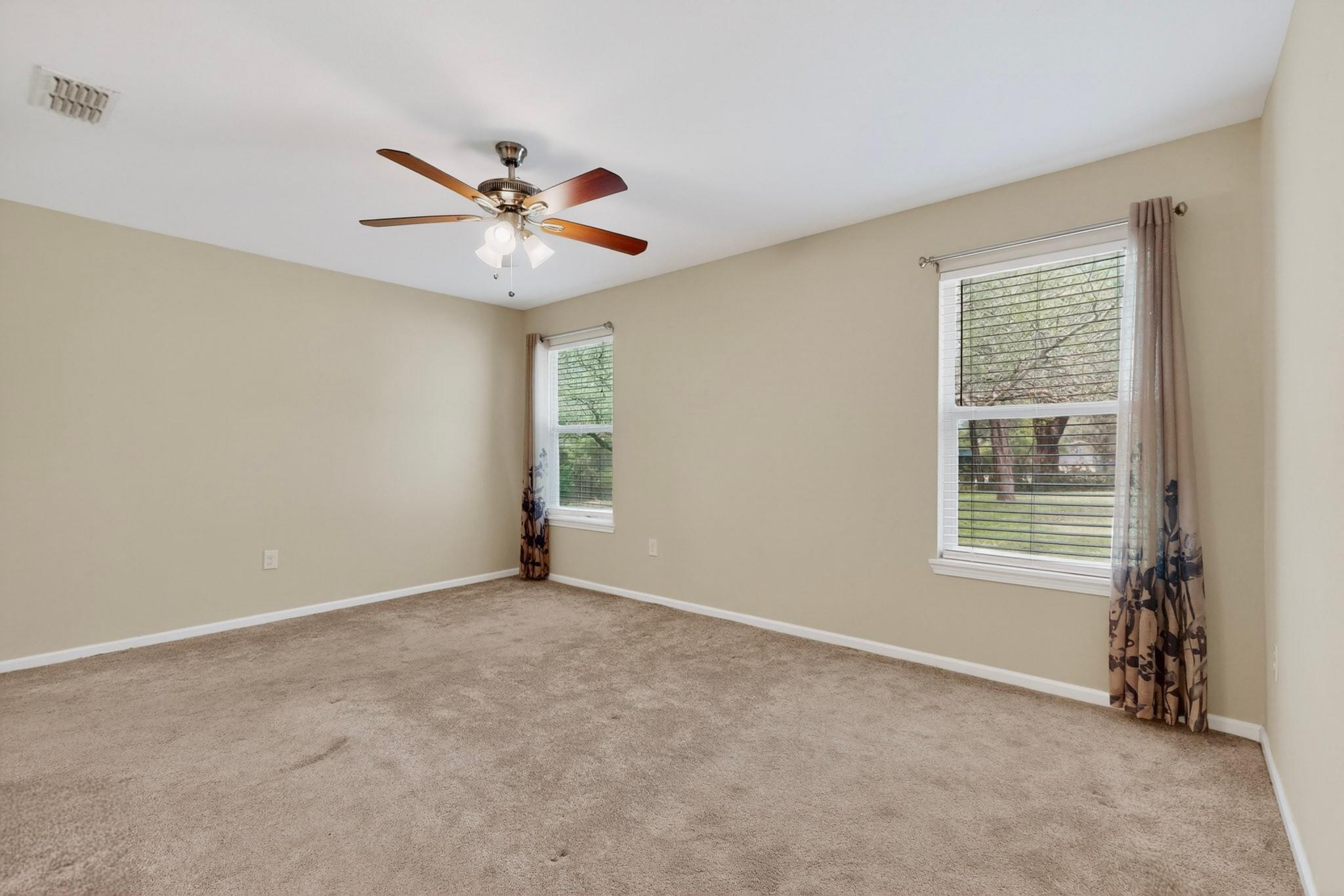 5 Las Flores Dr, Wimberley, TX 78676