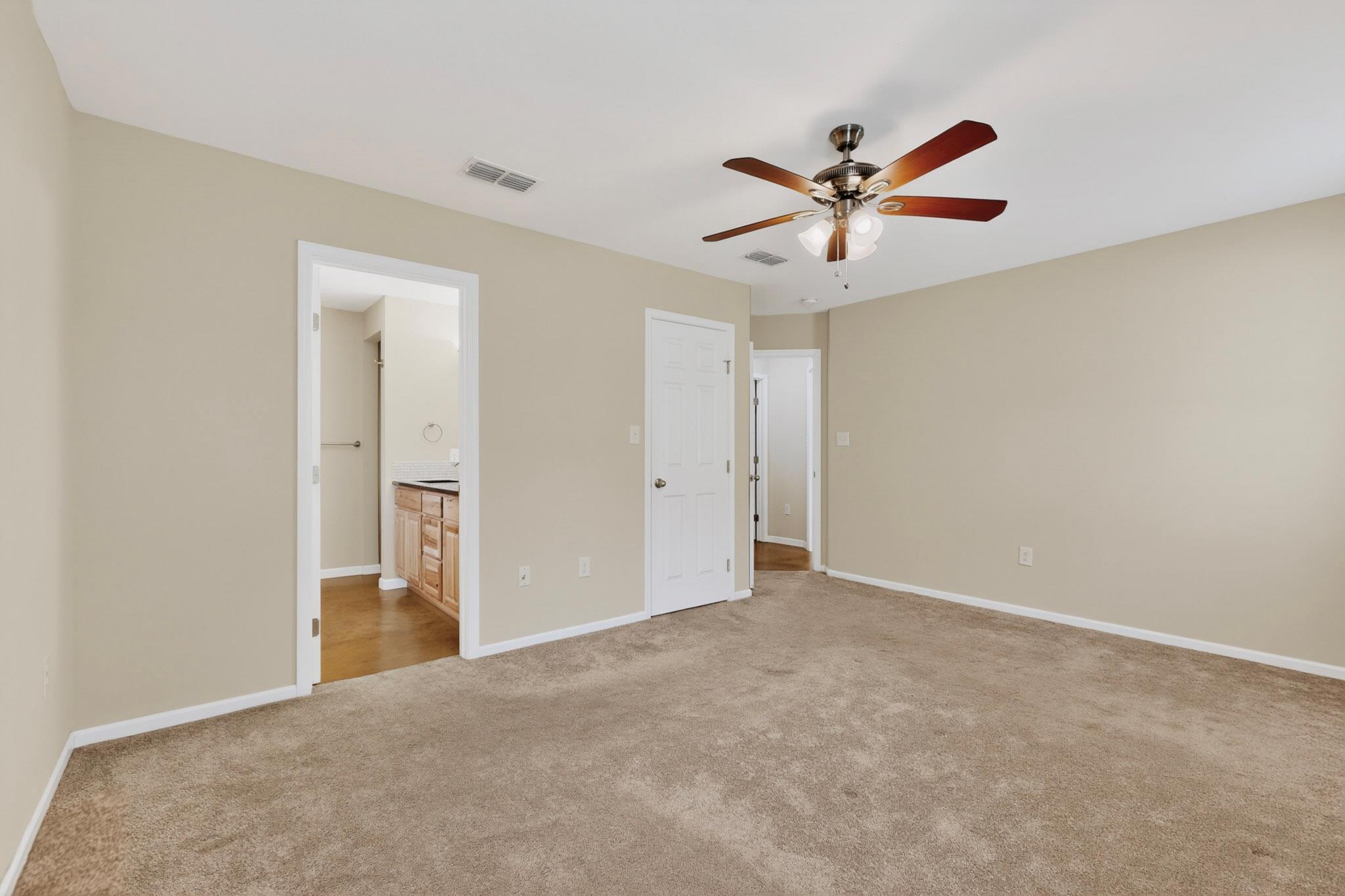 5 Las Flores Dr, Wimberley, TX 78676