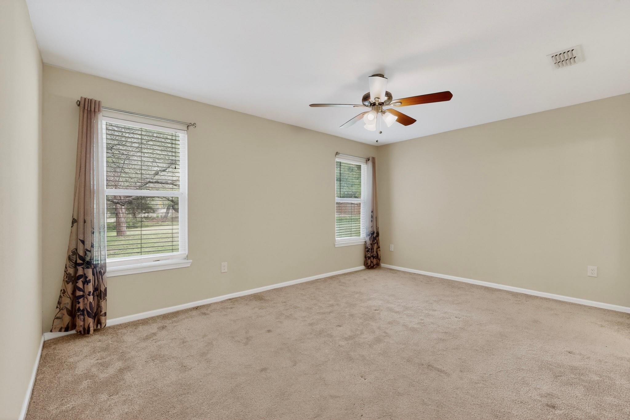 5 Las Flores Dr, Wimberley, TX 78676