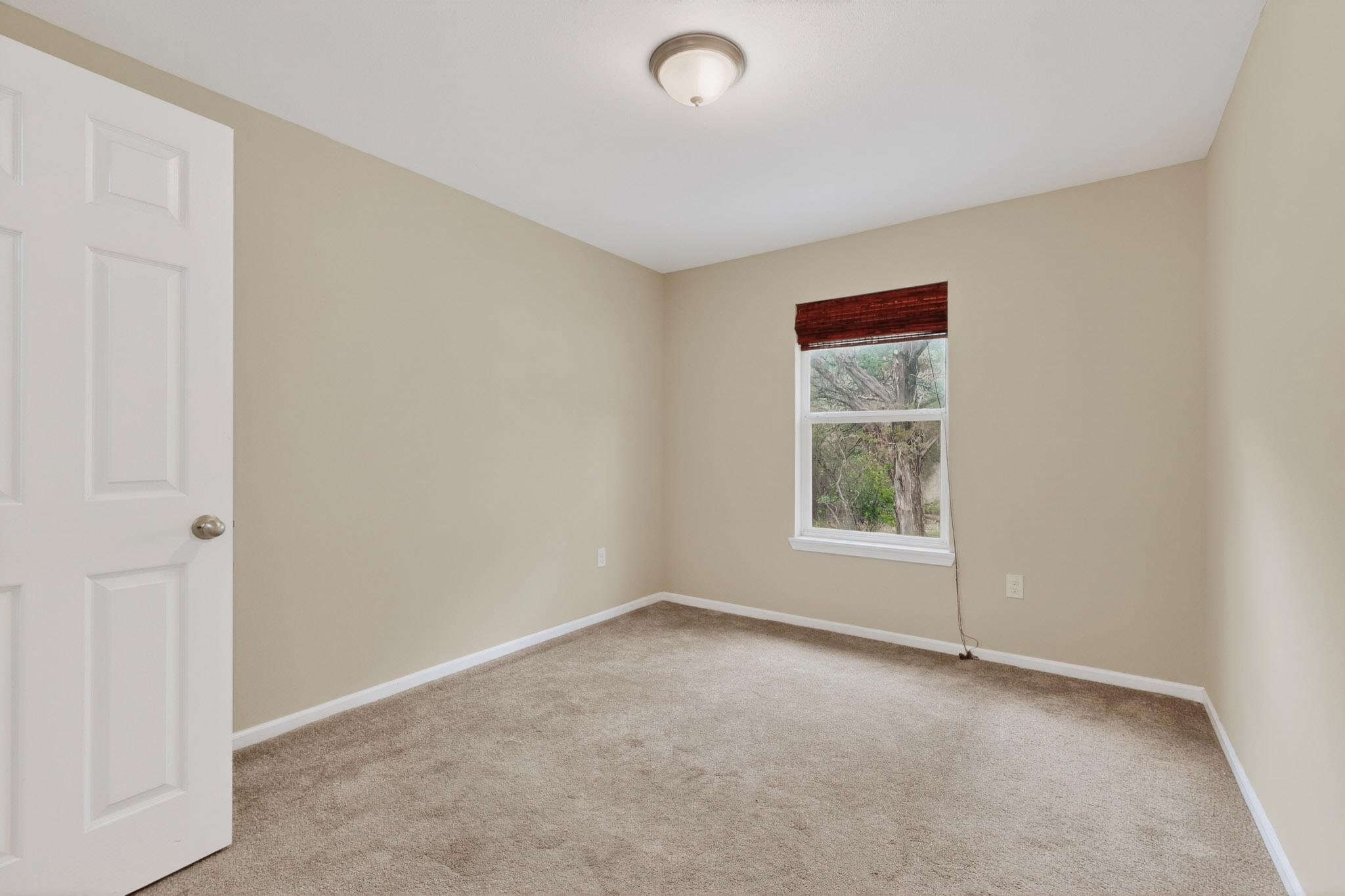 5 Las Flores Dr, Wimberley, TX 78676