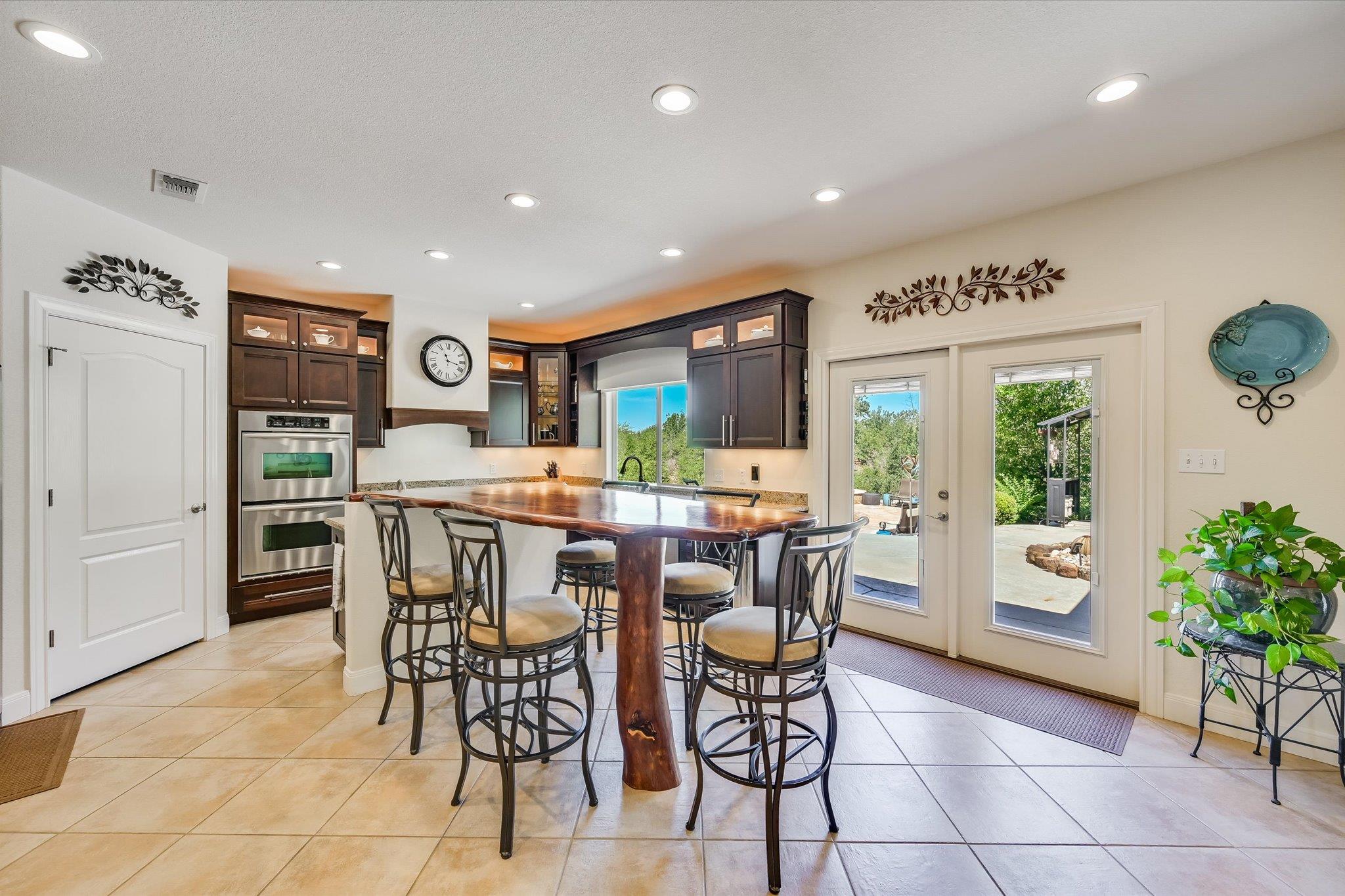102 Osprey Cir, Bastrop, TX 78602