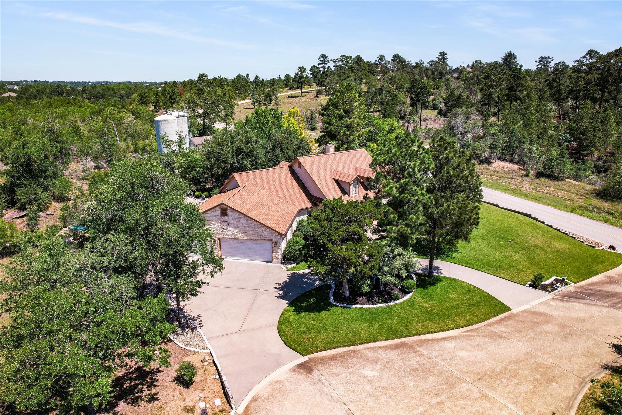 102 Osprey Cir, Bastrop, TX 78602