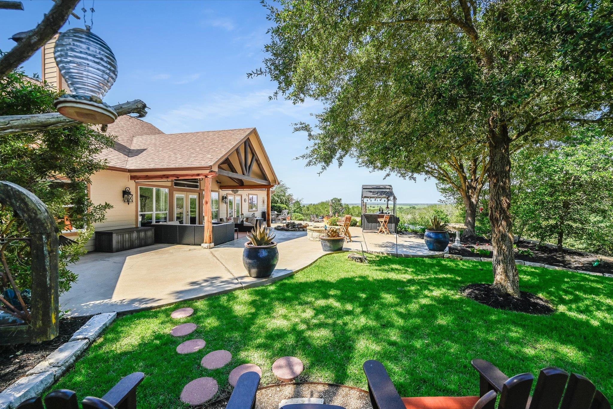 102 Osprey Cir, Bastrop, TX 78602