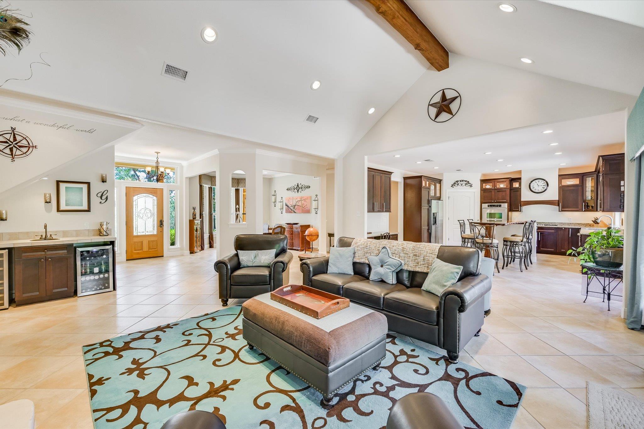 102 Osprey Cir, Bastrop, TX 78602