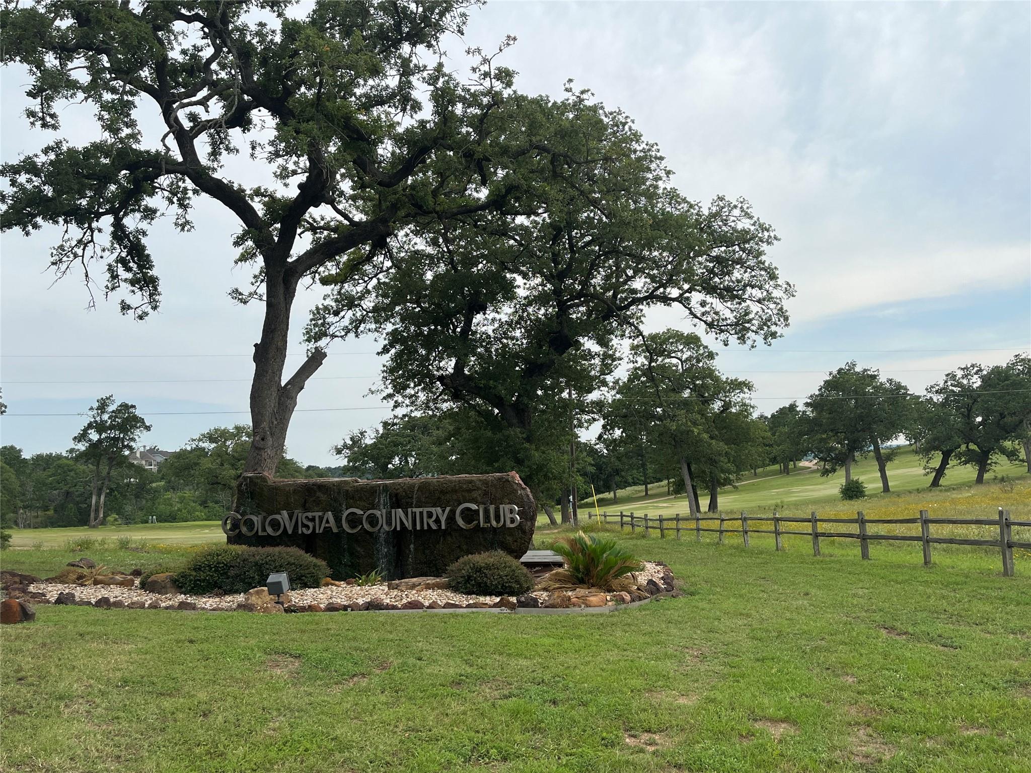 102 Osprey Cir, Bastrop, TX 78602
