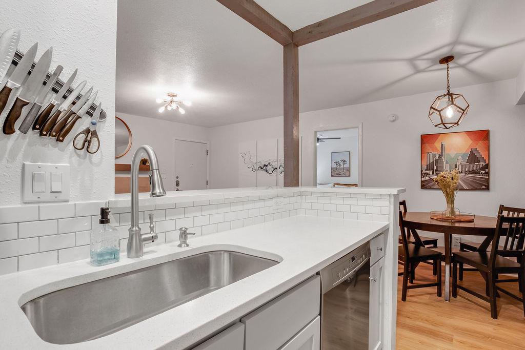 3204 Menchaca Rd # 103, Austin, TX 78704