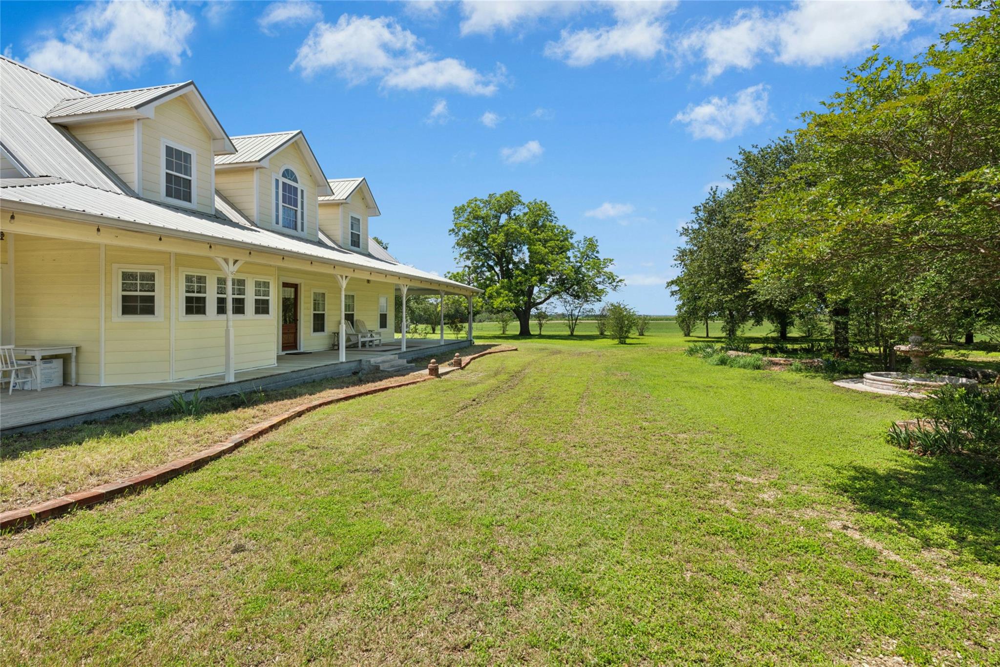 1610 County Road 463, Elgin, TX 78621