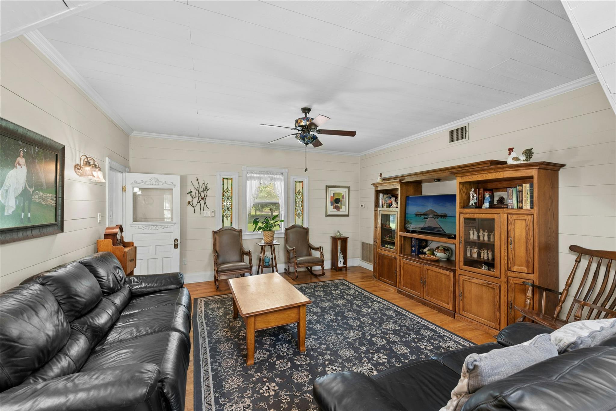 1610 County Road 463, Elgin, TX 78621