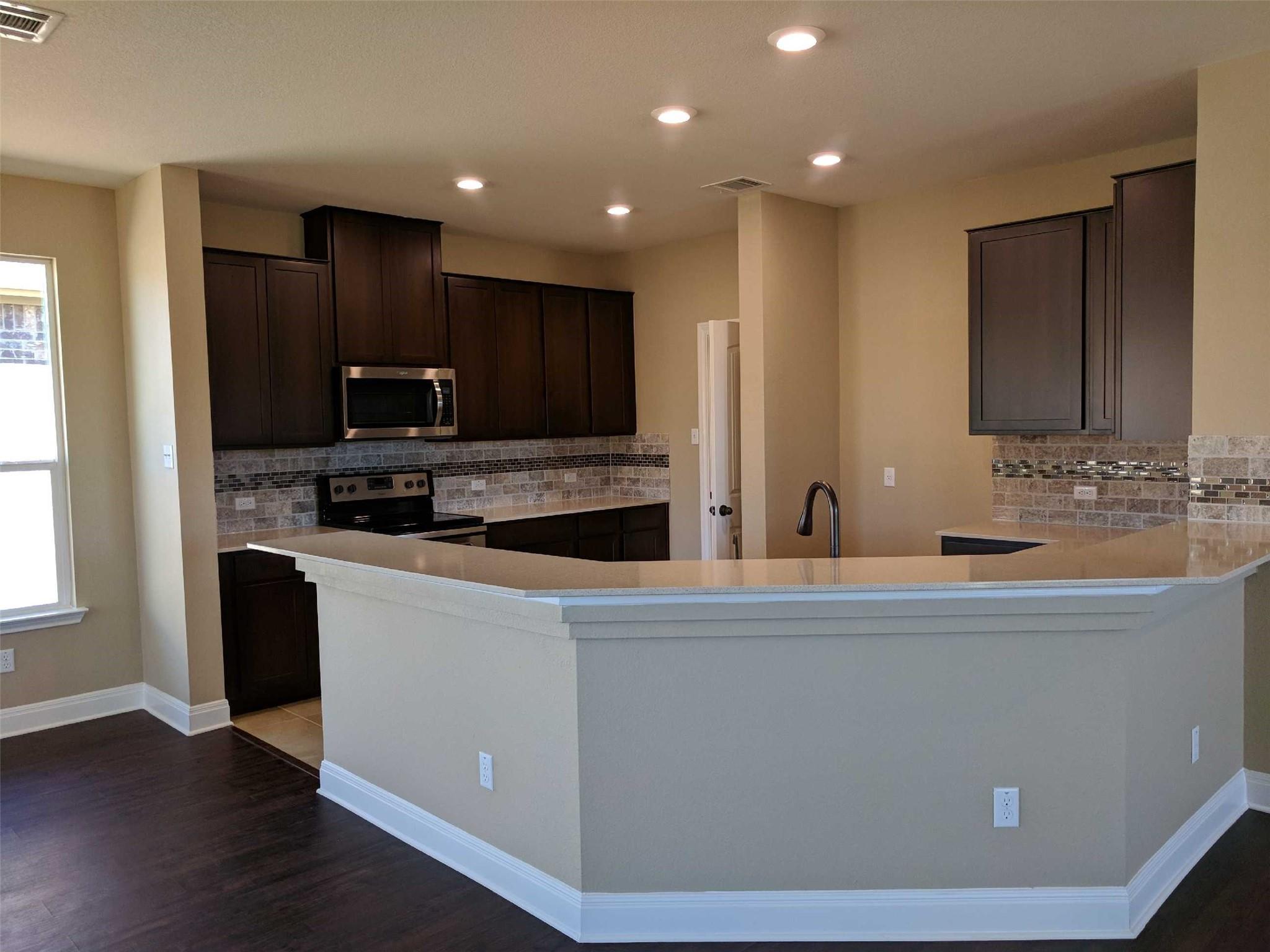 2471 Sunrise Rd # 8, Round Rock, TX 78664