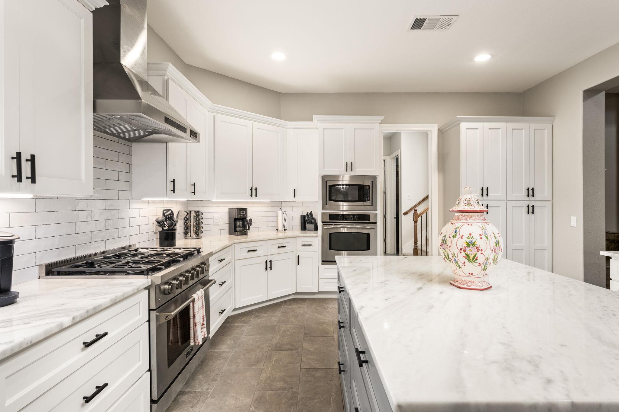 15508 Spillman Ranch Loop, Bee Cave, TX 78738