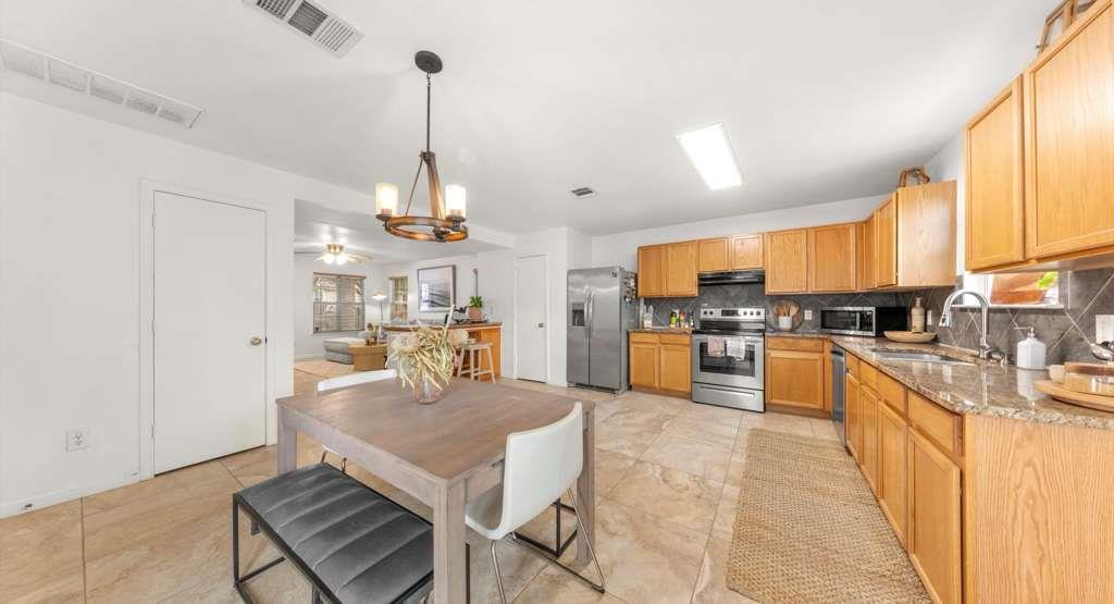 13413 Sea Biscuit Dr, Del Valle, TX 78617