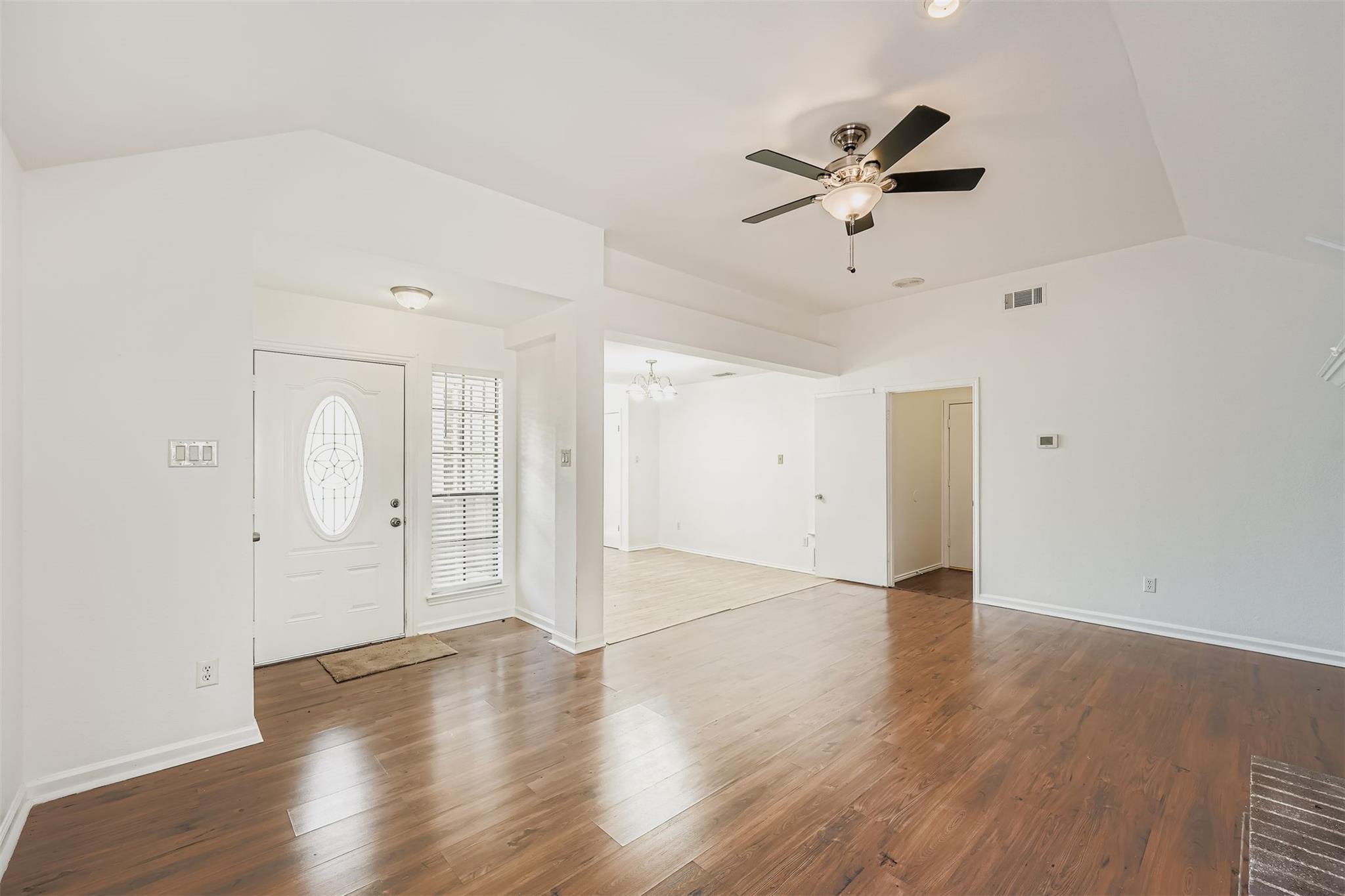 2100 Buckeye Ln, Round Rock, TX 78664