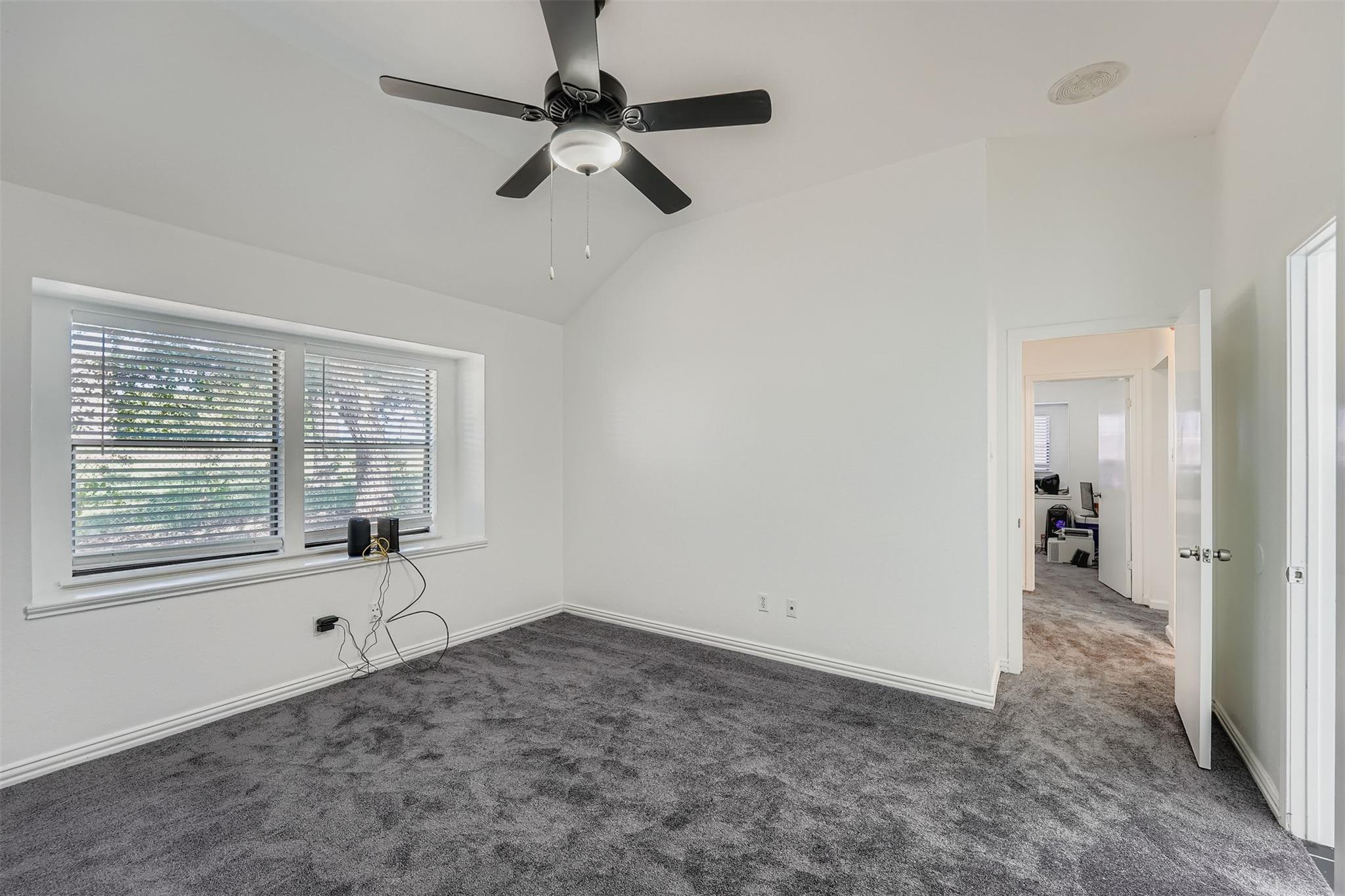 2100 Buckeye Ln, Round Rock, TX 78664
