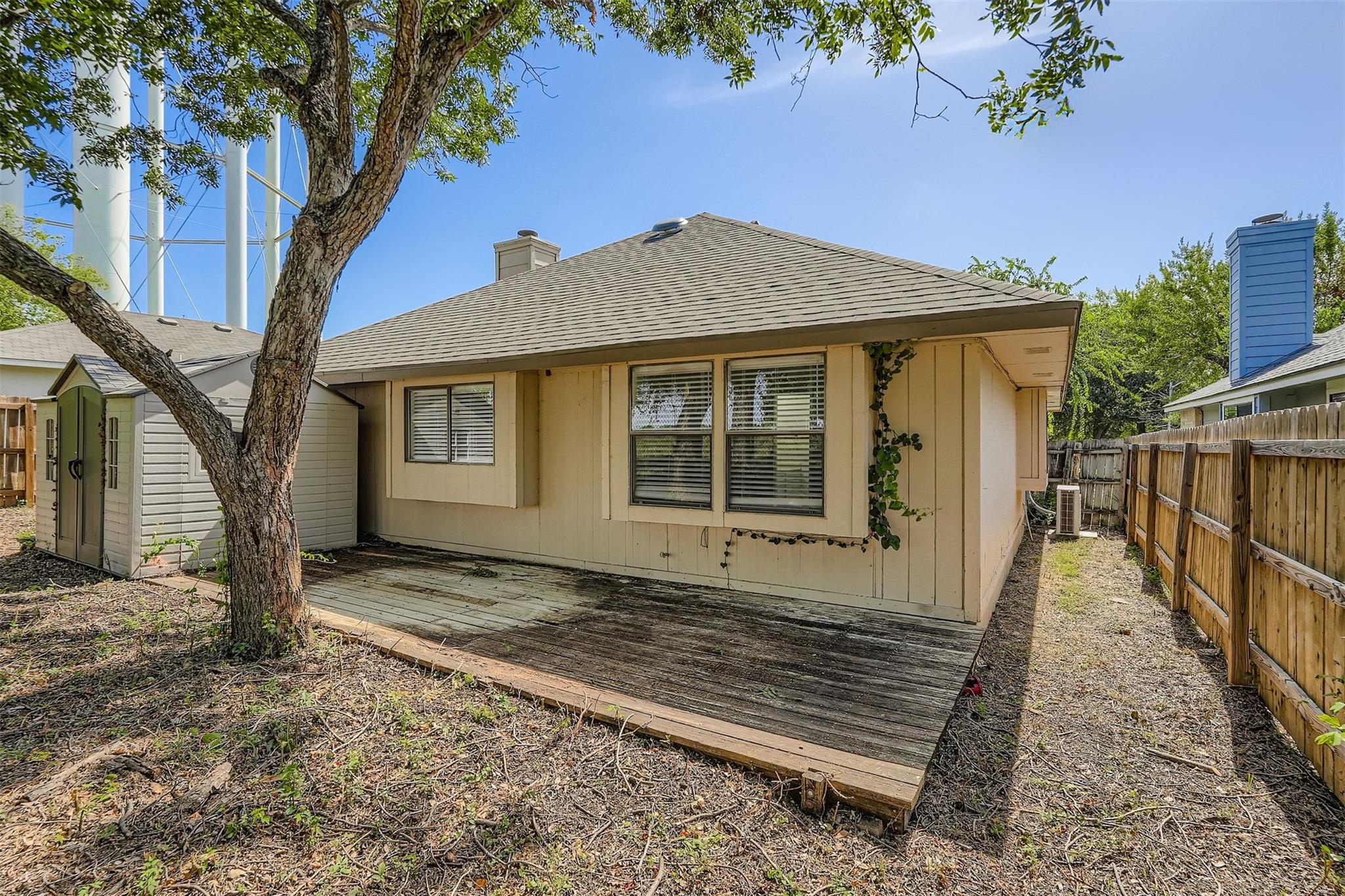 2100 Buckeye Ln, Round Rock, TX 78664