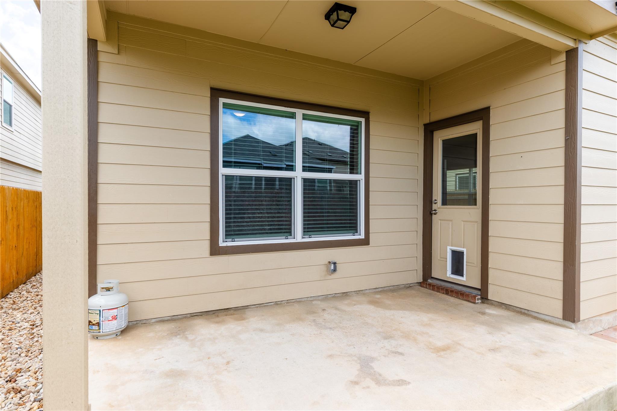 425 Perfect World Loop, Jarrell, TX 76537
