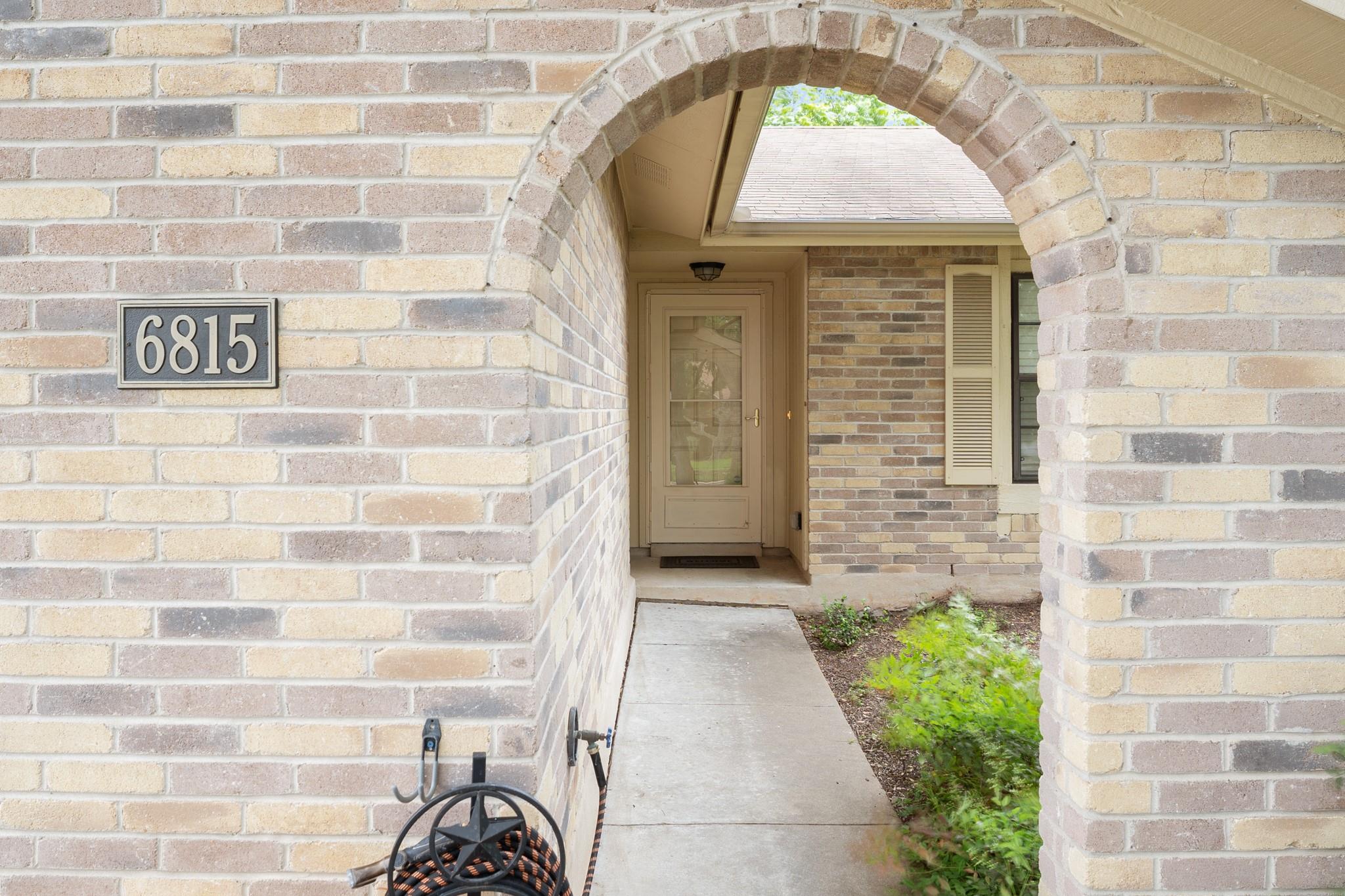 6815 Side Saddle St, Austin, TX 78745