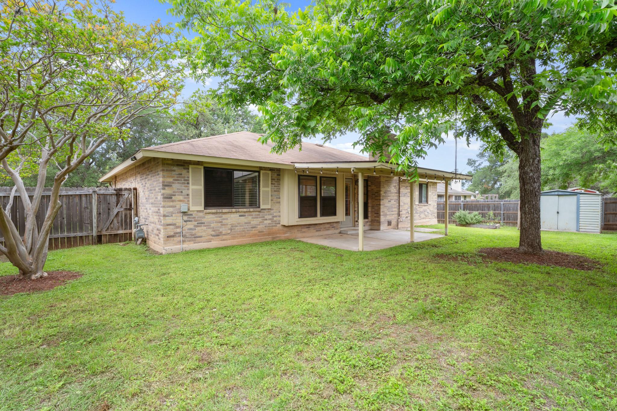 6815 Side Saddle St, Austin, TX 78745