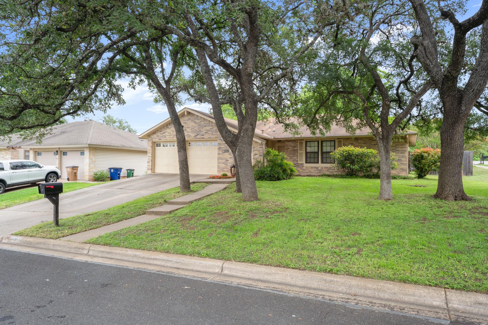 6815 Side Saddle St, Austin, TX 78745