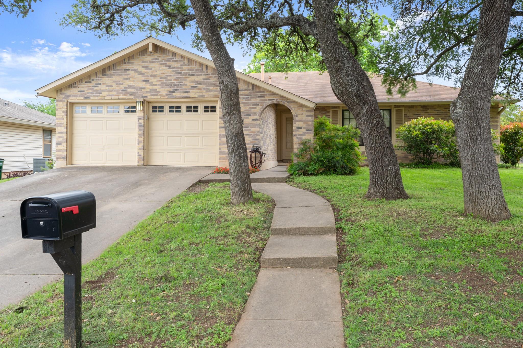 6815 Side Saddle St, Austin, TX 78745