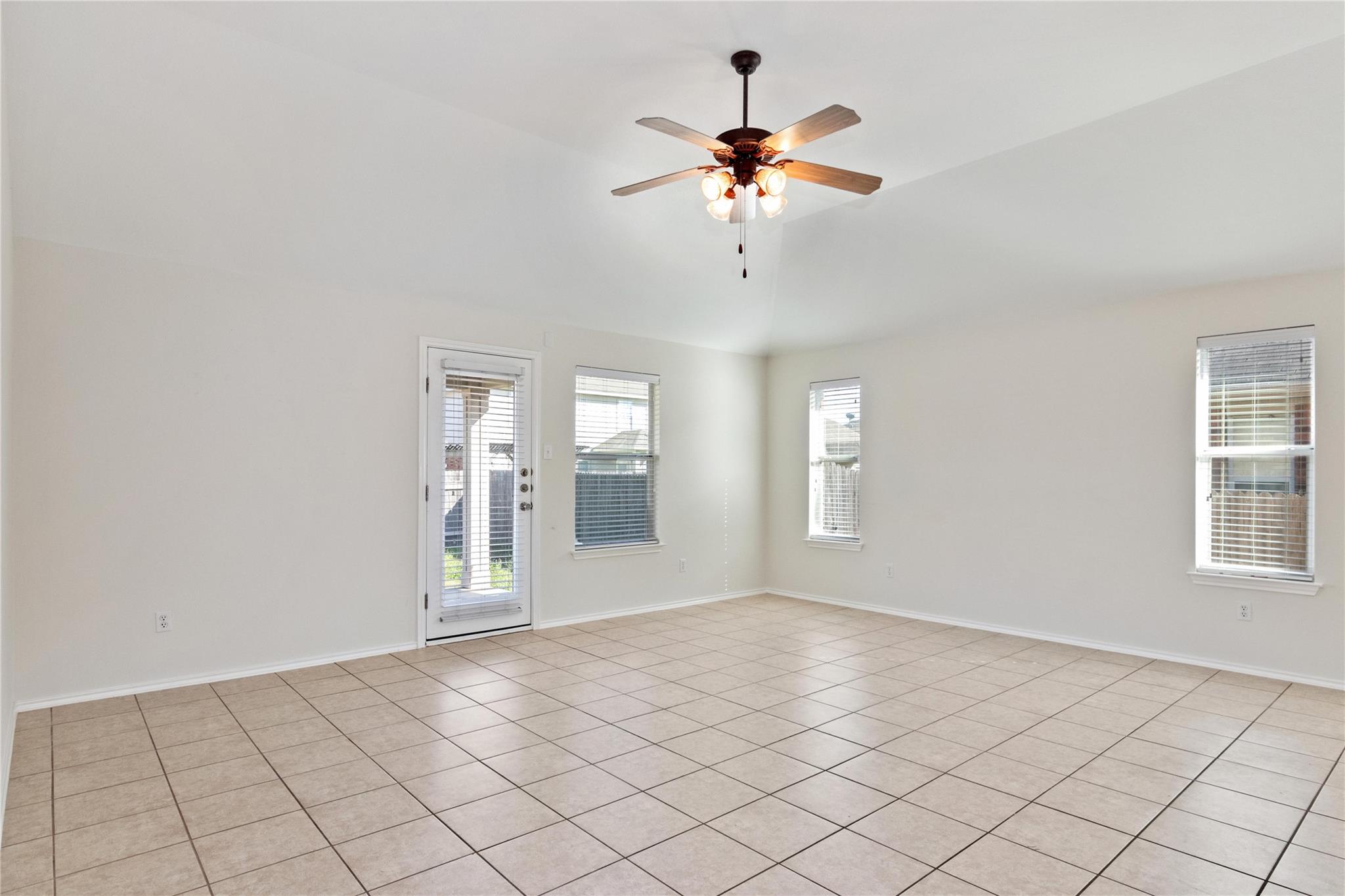 1117 Alexandria Way, Round Rock, TX 78665