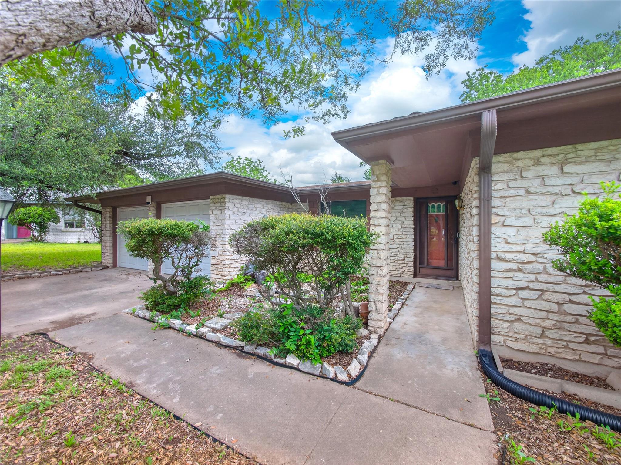 704 Jetta Ct, Austin, TX 78753