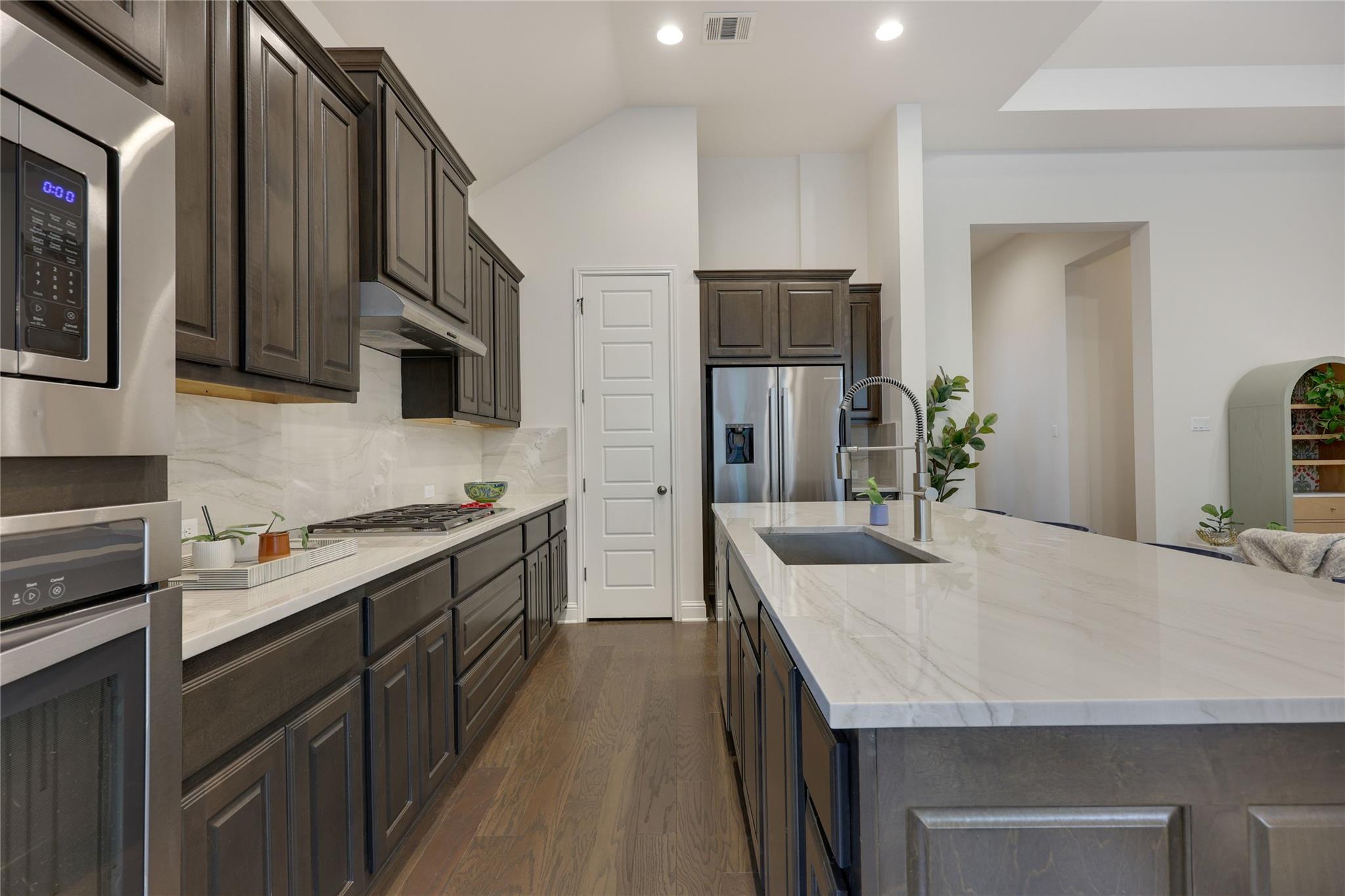 404 Happy Cow Ln, Cedar Park, TX 78613