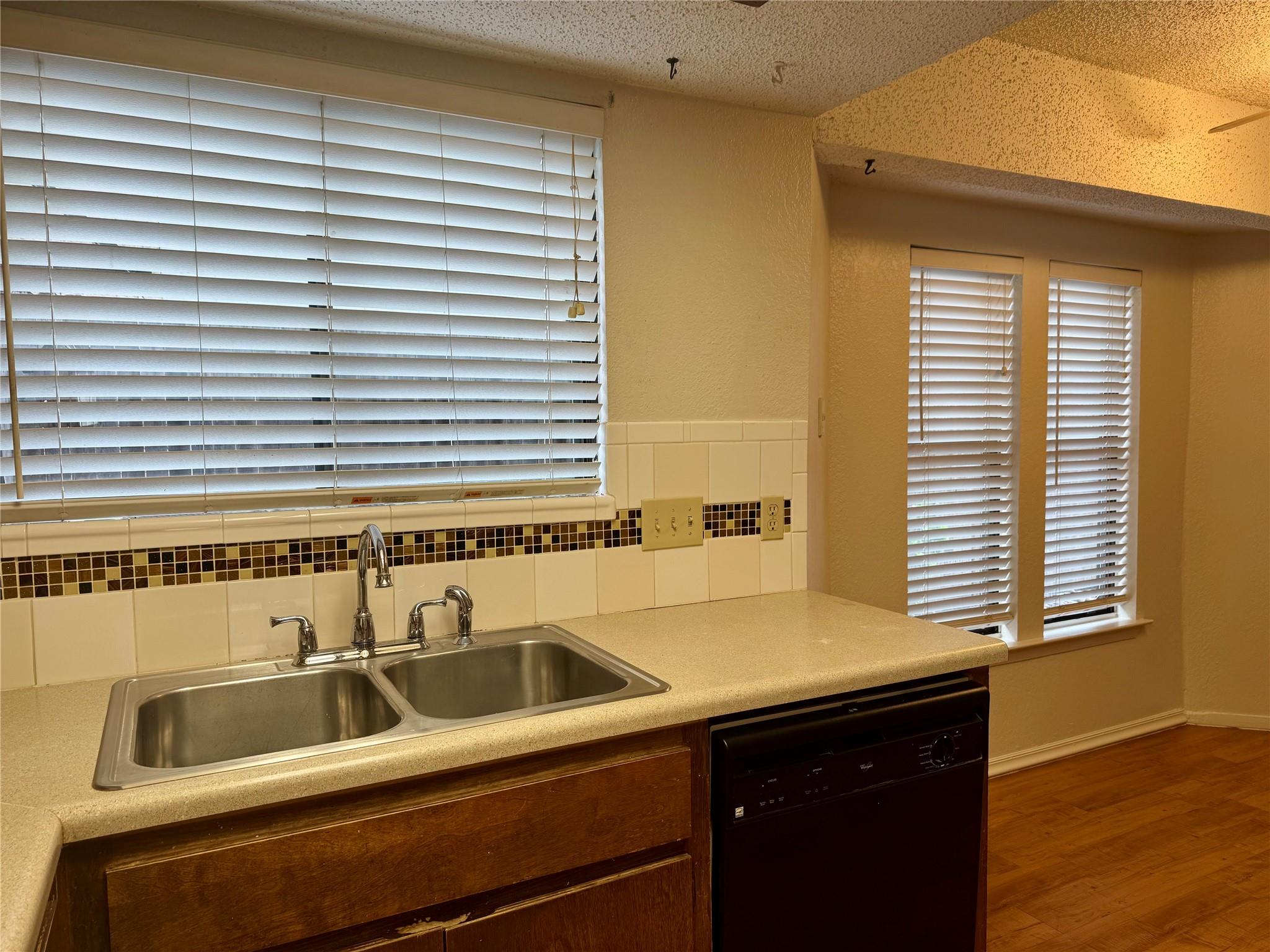 907 MIlford Way # B, Austin, TX 78745