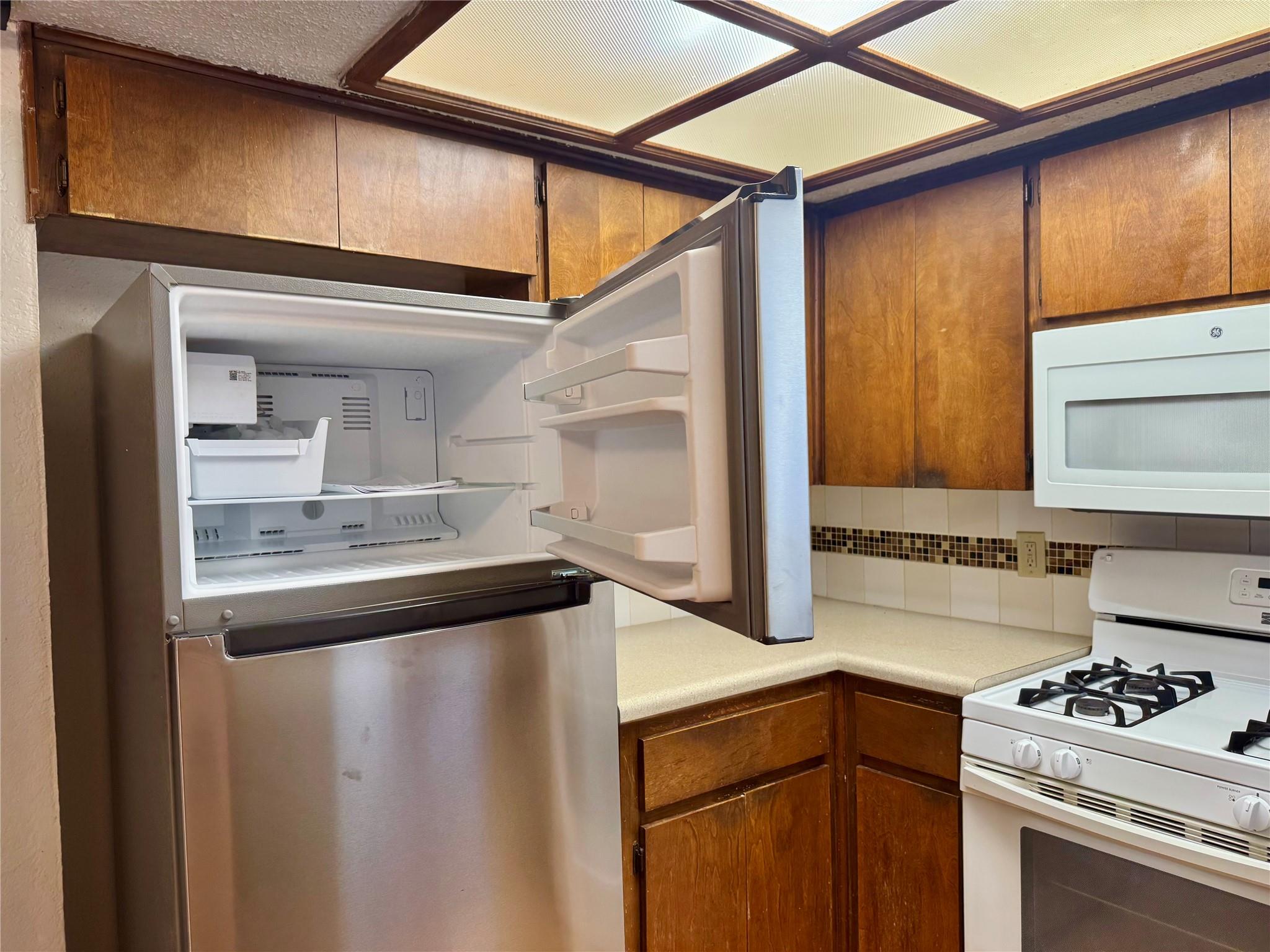907 MIlford Way # B, Austin, TX 78745