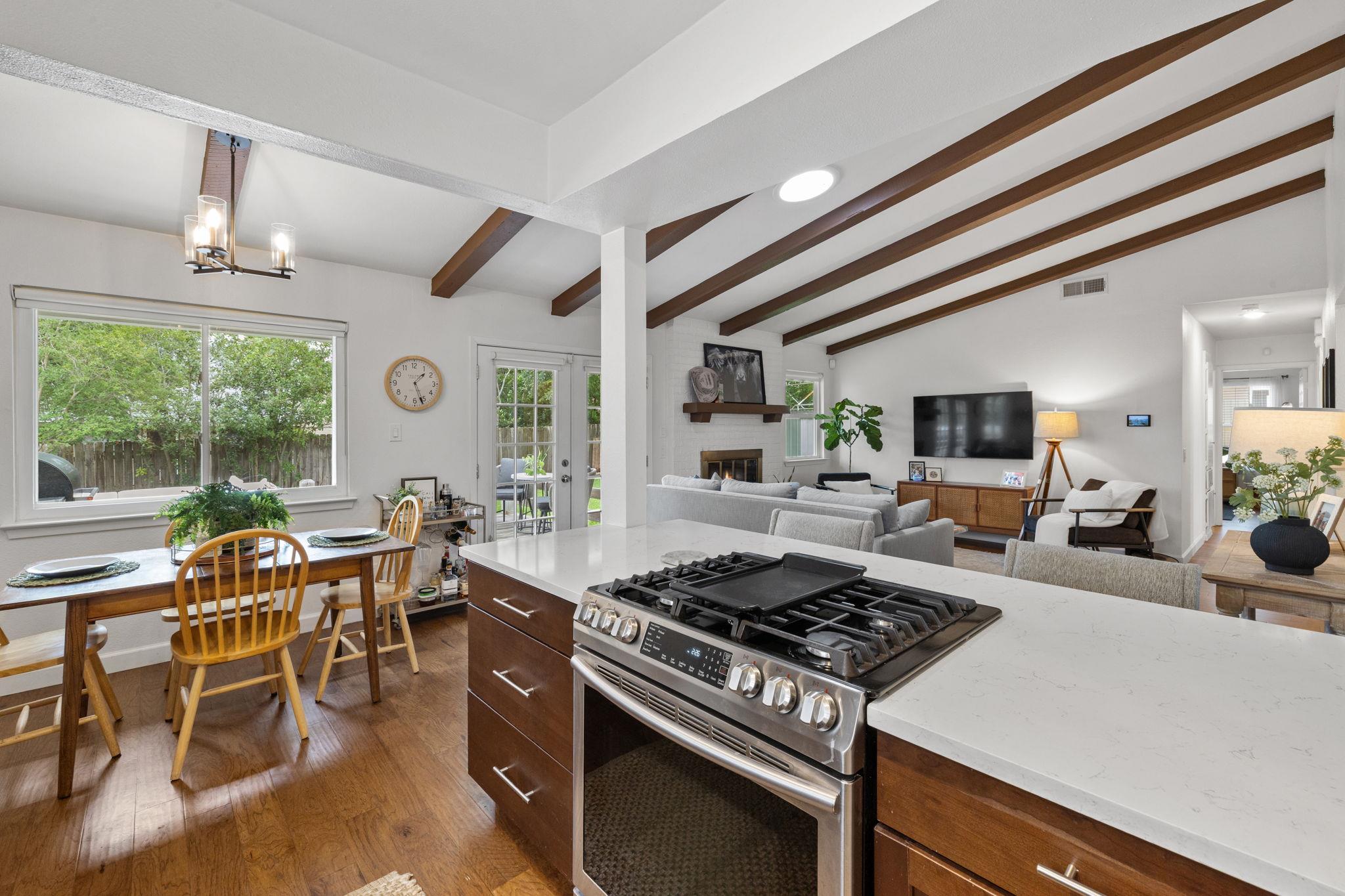 11609 Fast Horse Dr, Austin, TX 78759