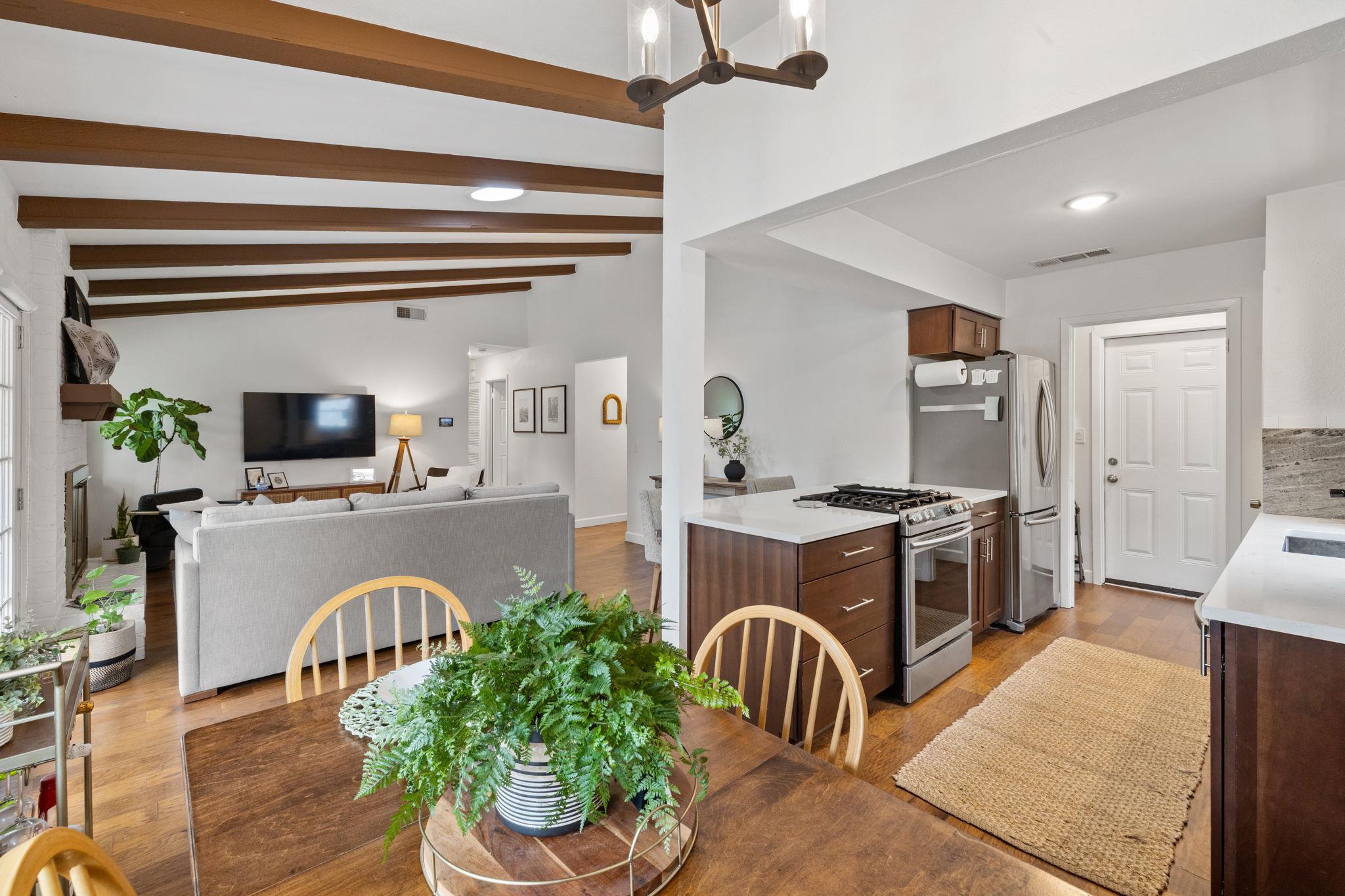 11609 Fast Horse Dr, Austin, TX 78759