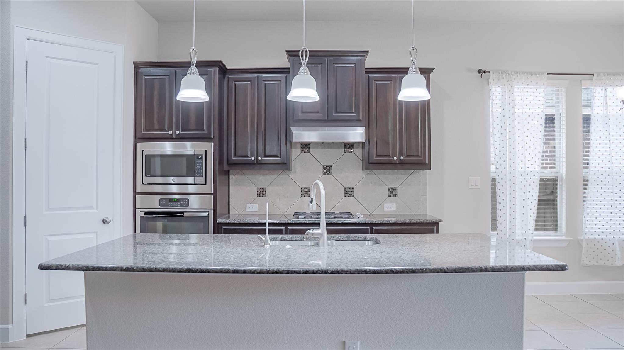 184 Fort Cobb Way, Georgetown, TX 78628